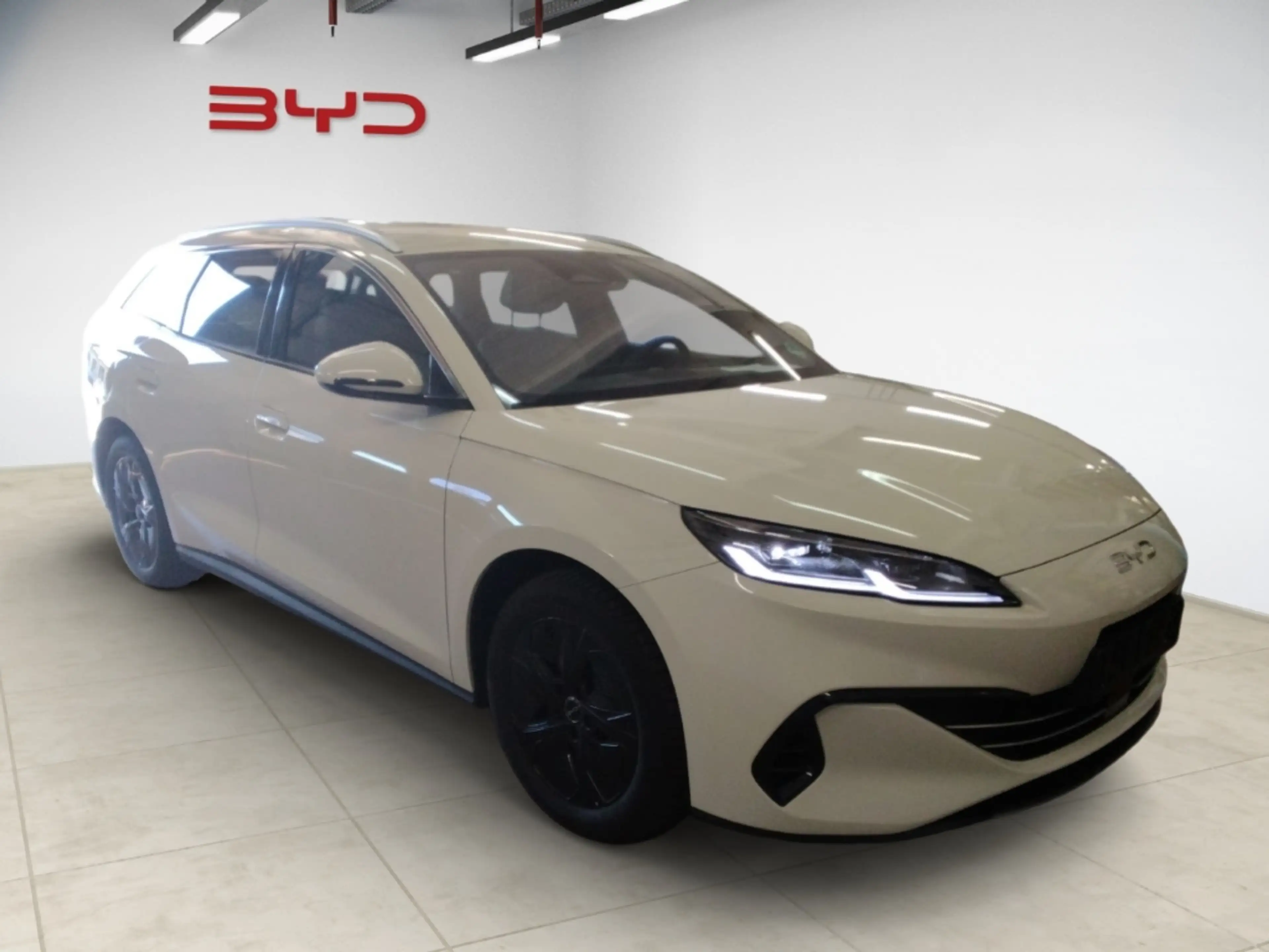 BYD Seal BOOST PHEV 1.5 160KW NAVI,KLIMA,SITZHZG,CARPLAY — photo 3