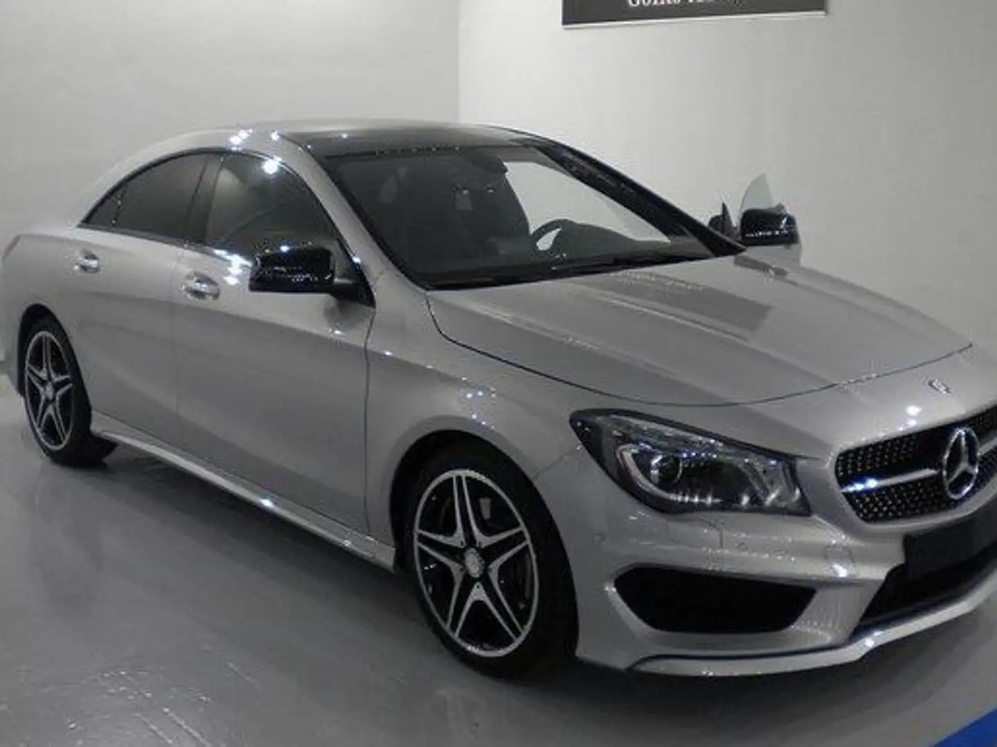 Mercedes-Benz CLA 200 (EU6d-TEMP)7G-DCT AMG Line7vitesses Argent - 2