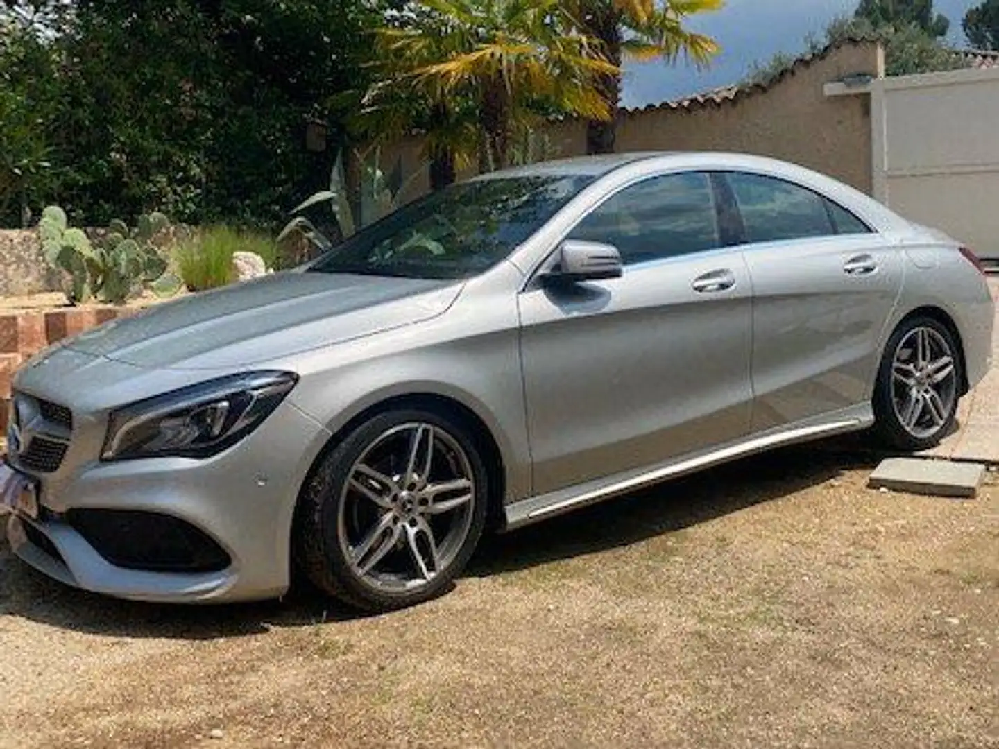 Mercedes-Benz CLA 200 (EU6d-TEMP)7G-DCT AMG Line7vitesses Zilver - 1