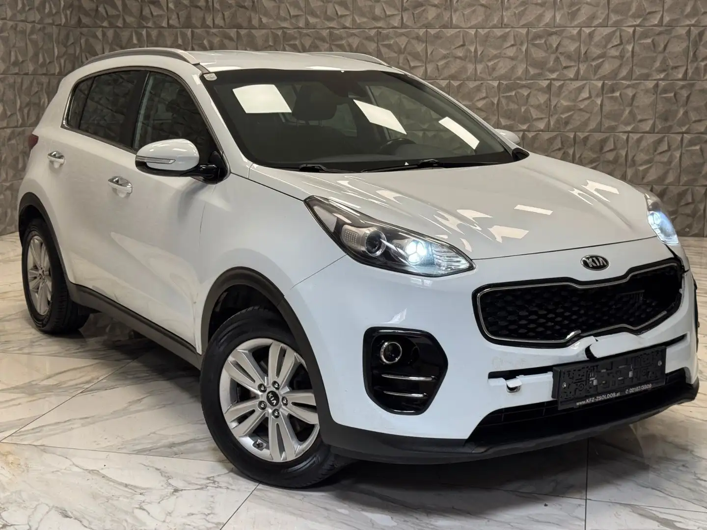 Kia Sportage 2WD××× VOLL FAHRBEREIT ××× Weiß - 1