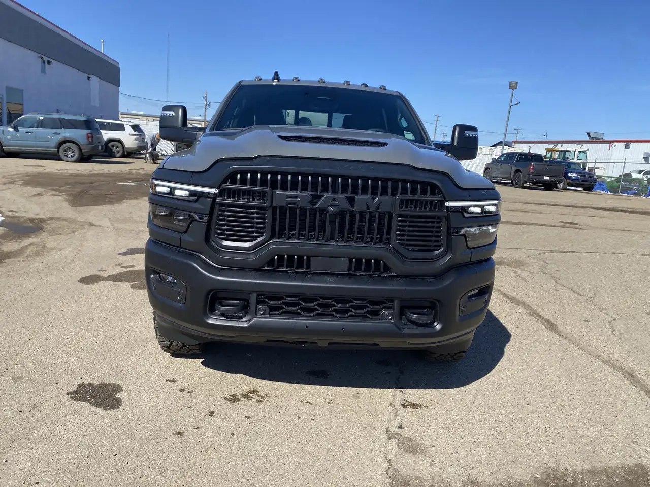 RAM 2500 снимка RAM 2500