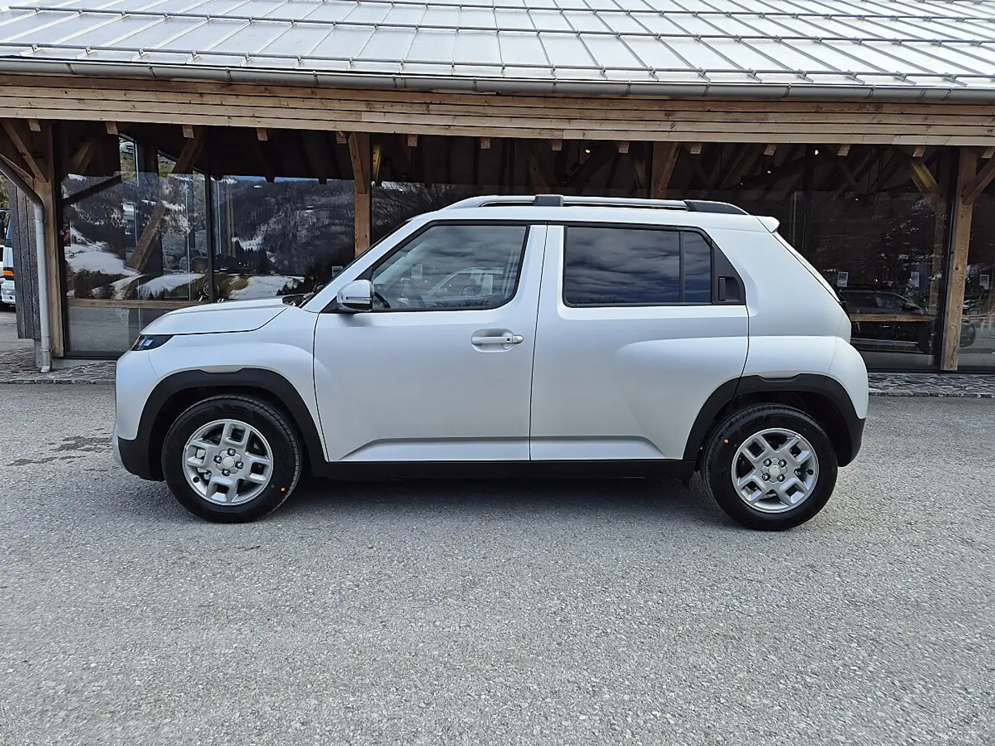 Hyundai Inster 49kWh Trend Line Silber - 2