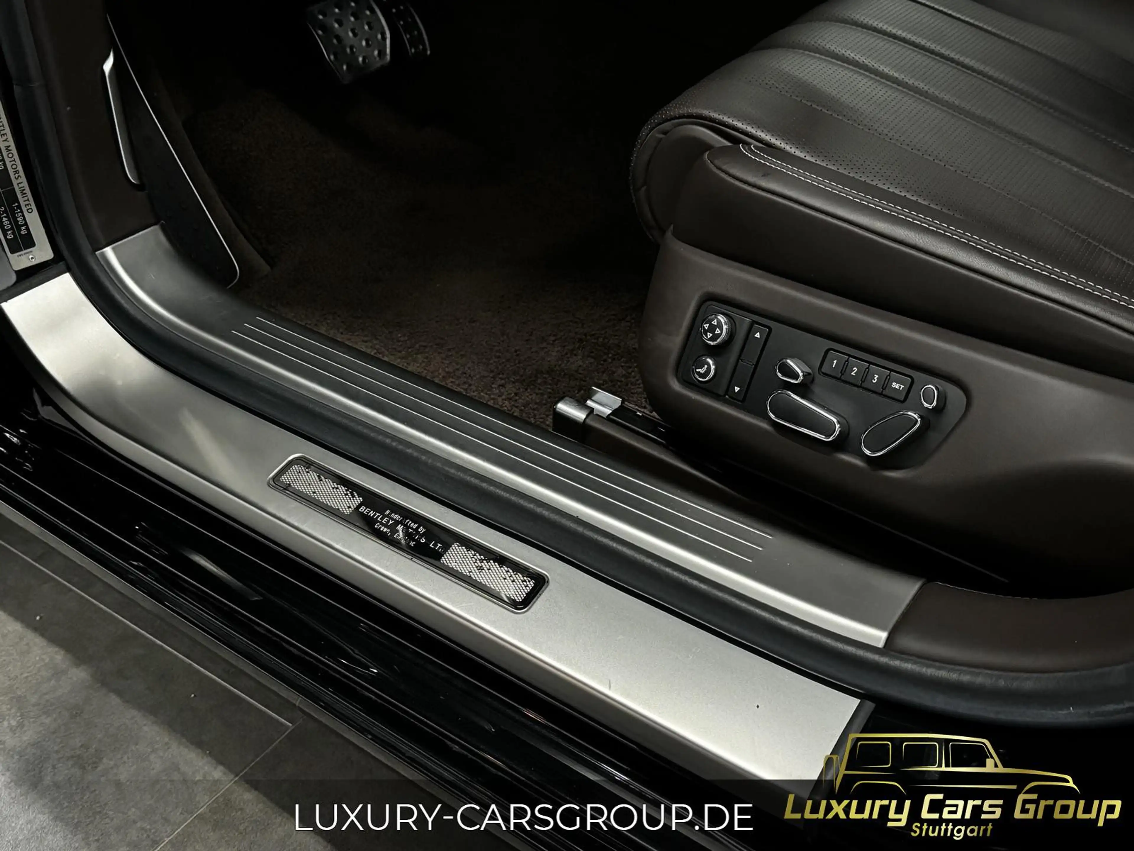 Bentley Flying Spur W12 Guter zustand Deutsches Fahrzeug — photo 12