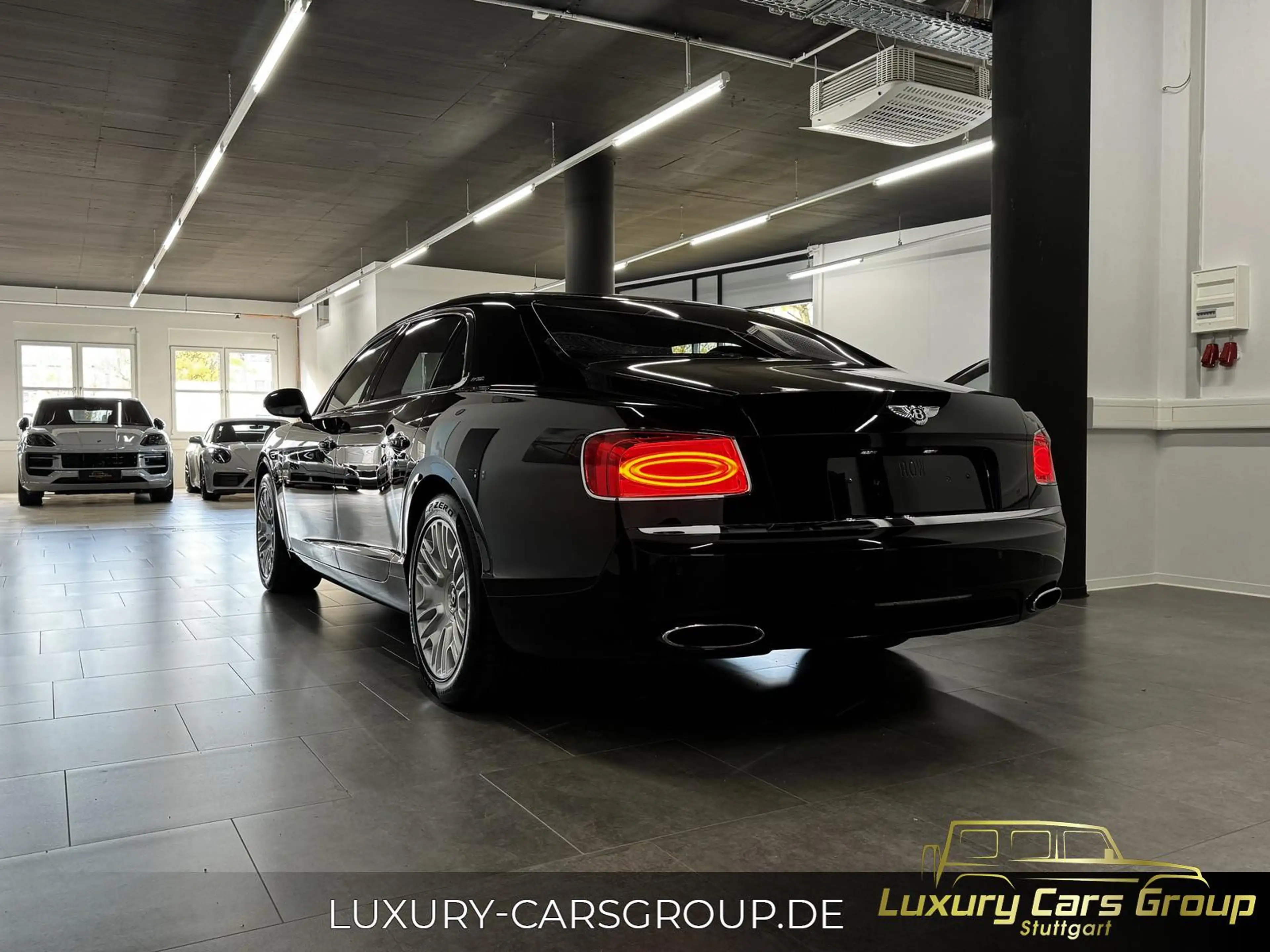 Bentley Flying Spur W12 Guter zustand Deutsches Fahrzeug — photo 8