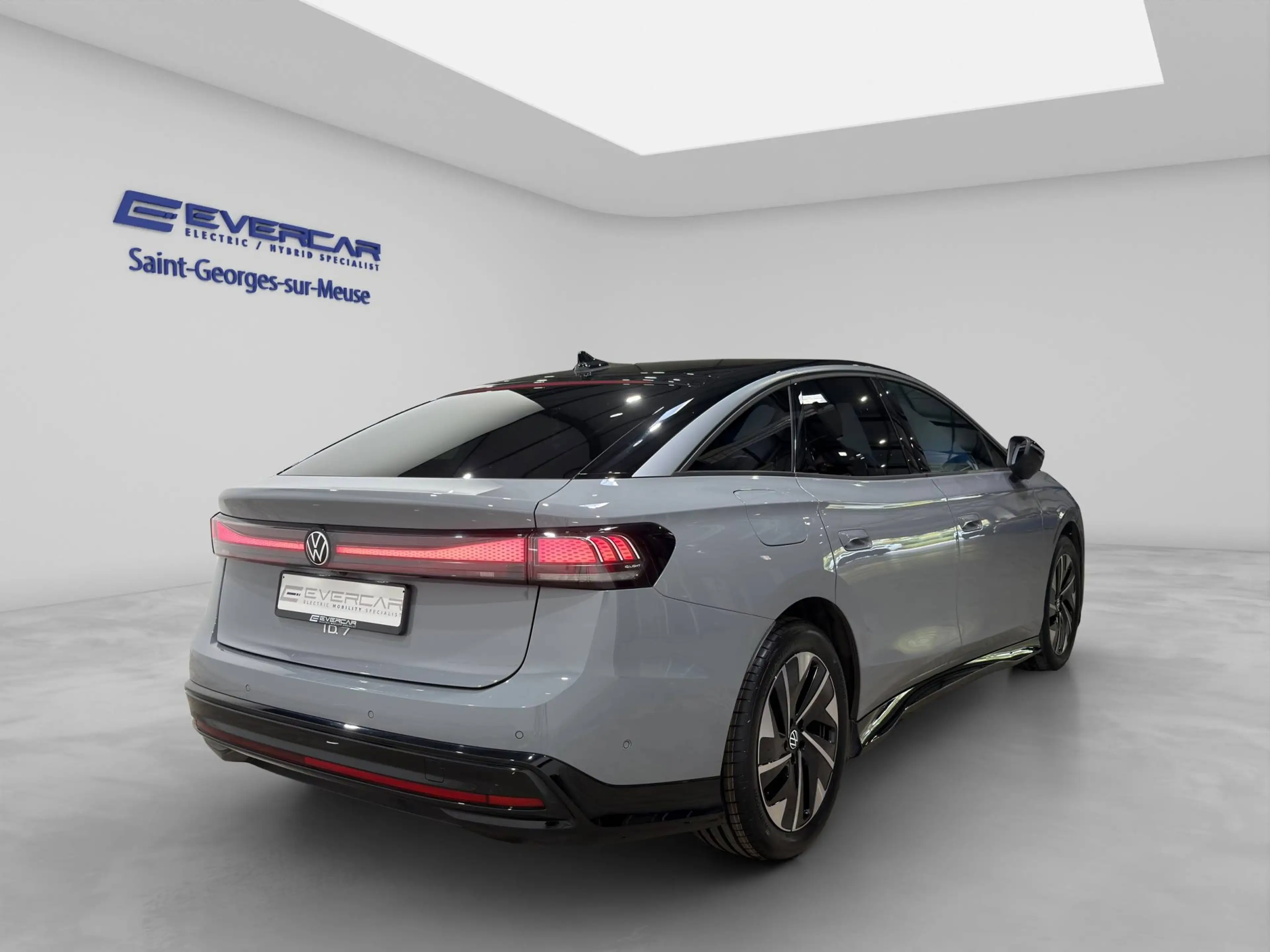 Volkswagen ID.7 PRO ***MASSAGE & HEATED SEATS*MATRIX LED*360°CAMERA*** — photo 4