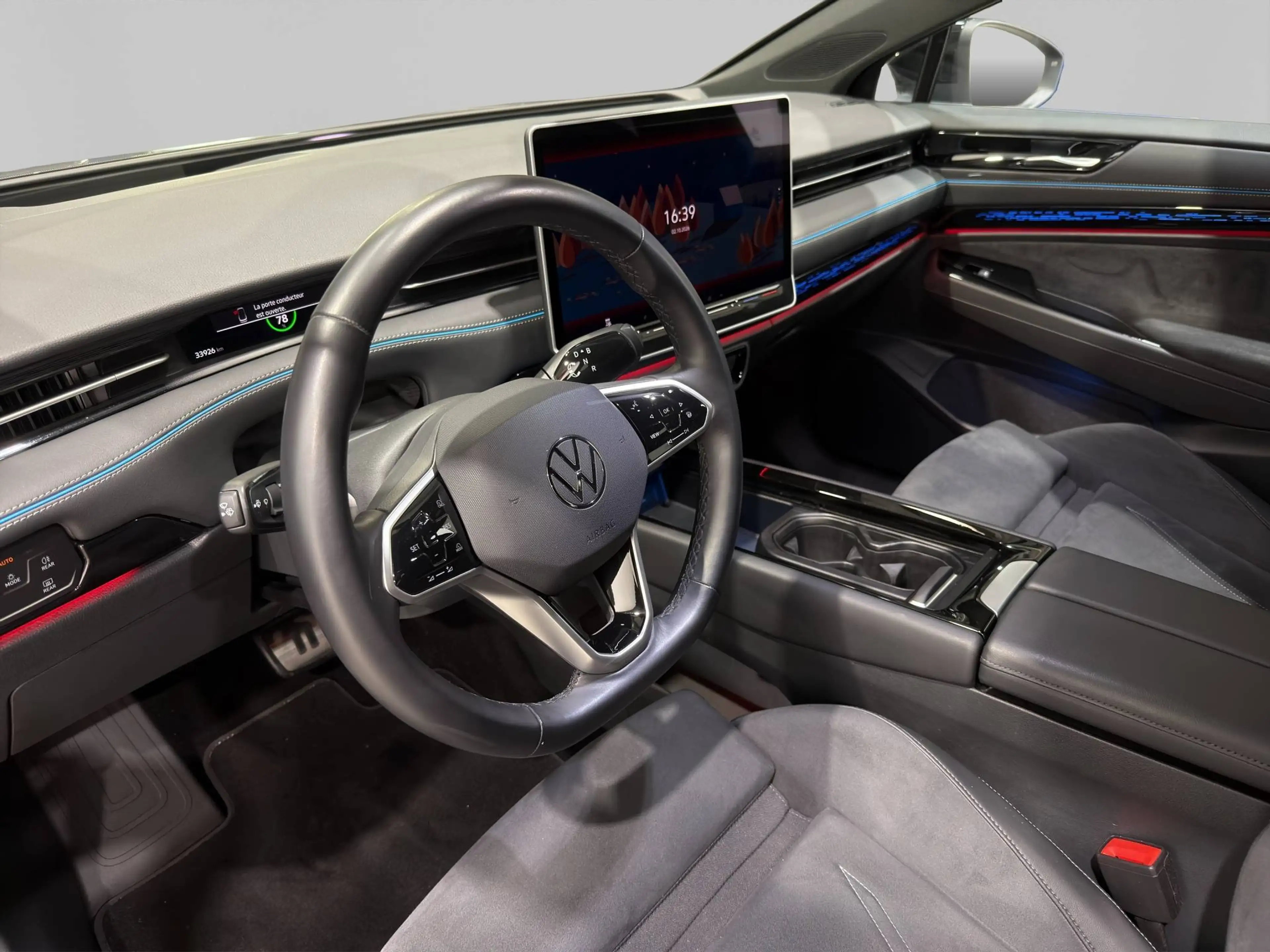 Volkswagen ID.7 PRO ***MASSAGE & HEATED SEATS*MATRIX LED*360°CAMERA*** — photo 8