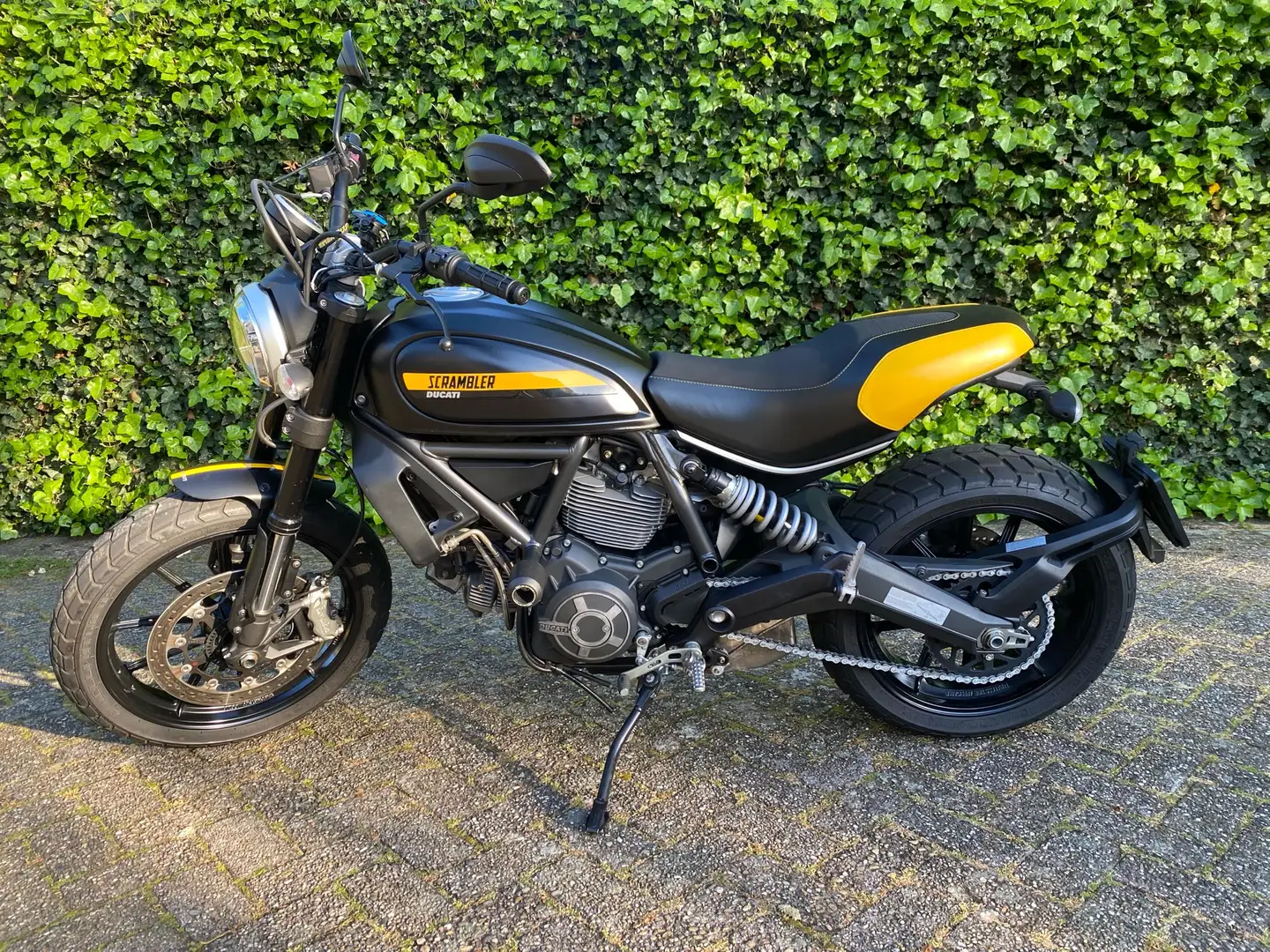 Ducati Scrambler full throttle Zwart - 1