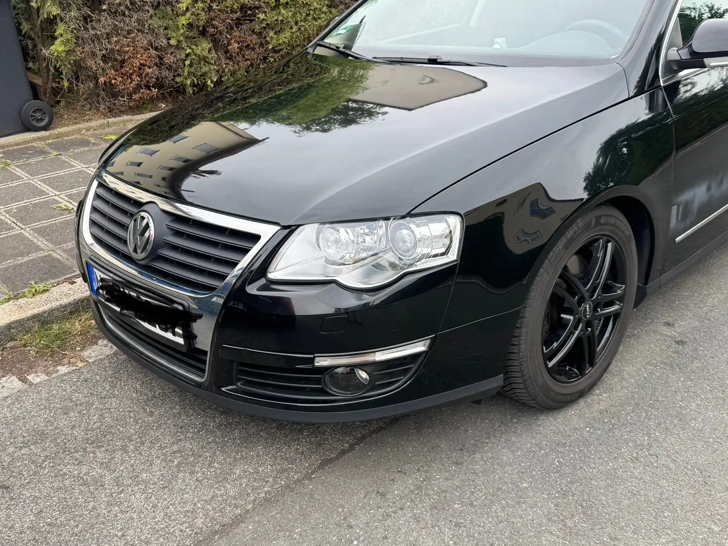 Volkswagen Passat Variant Passat Variant Diesel 2.0 TDI DPF Comfortline Schwarz - 1