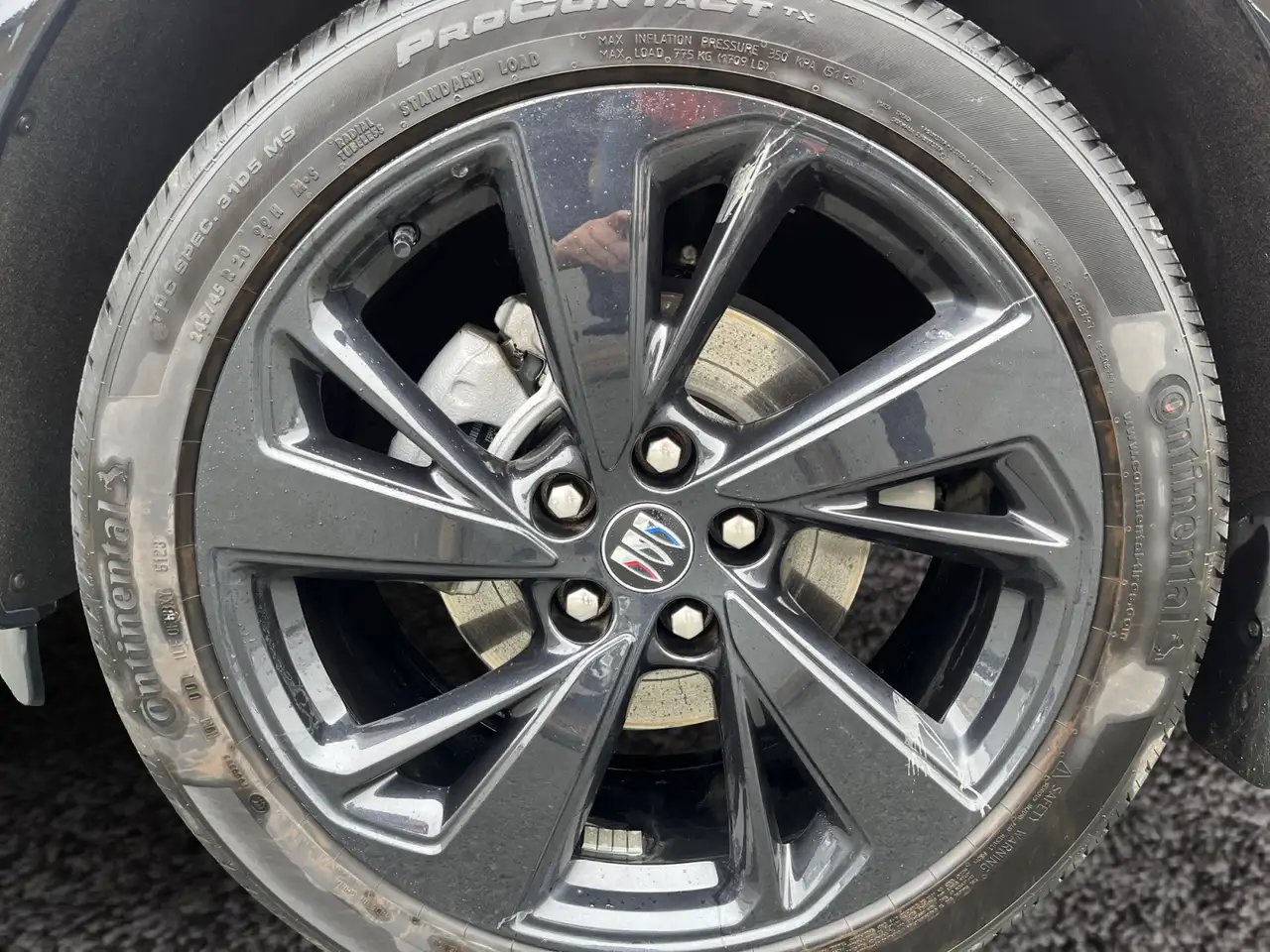 Buick Envision снимка Buick Envision