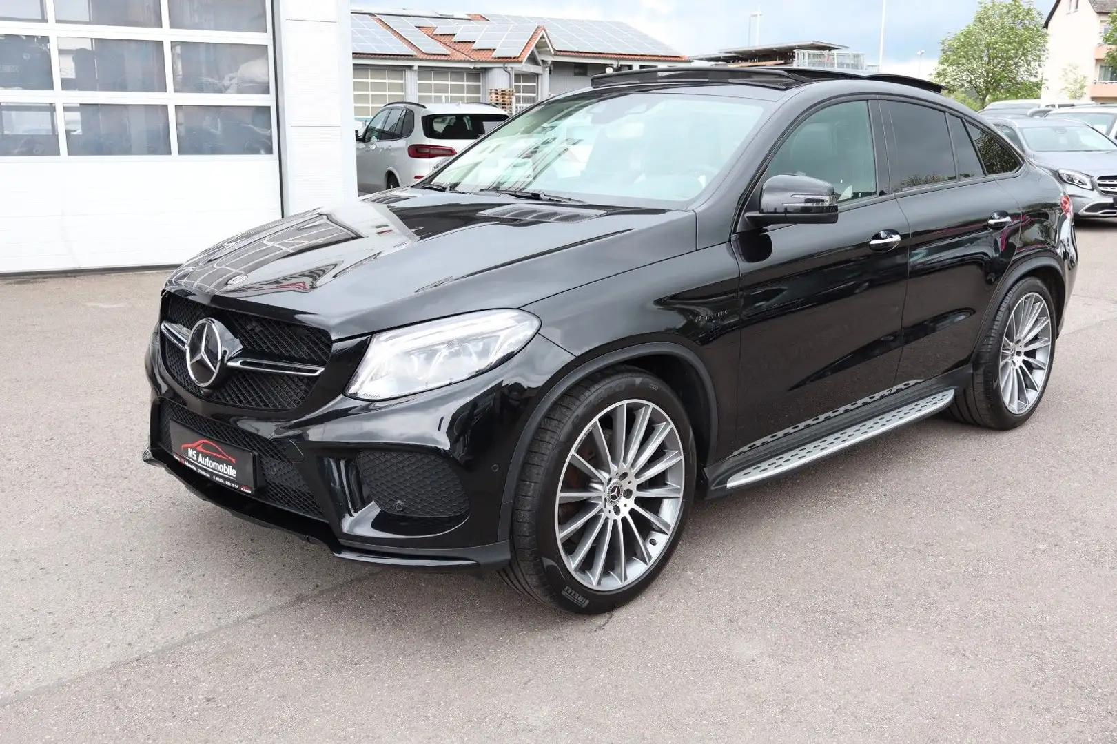Mercedes-Benz GLE 500 Coupe 4-Matic *AMG Line* Pano_Distr_360° Negro - 1