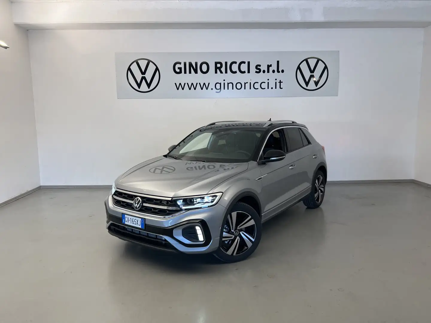 Volkswagen T-Roc 1.5 TSI ACT DSG R-Line Plus Silber - 1