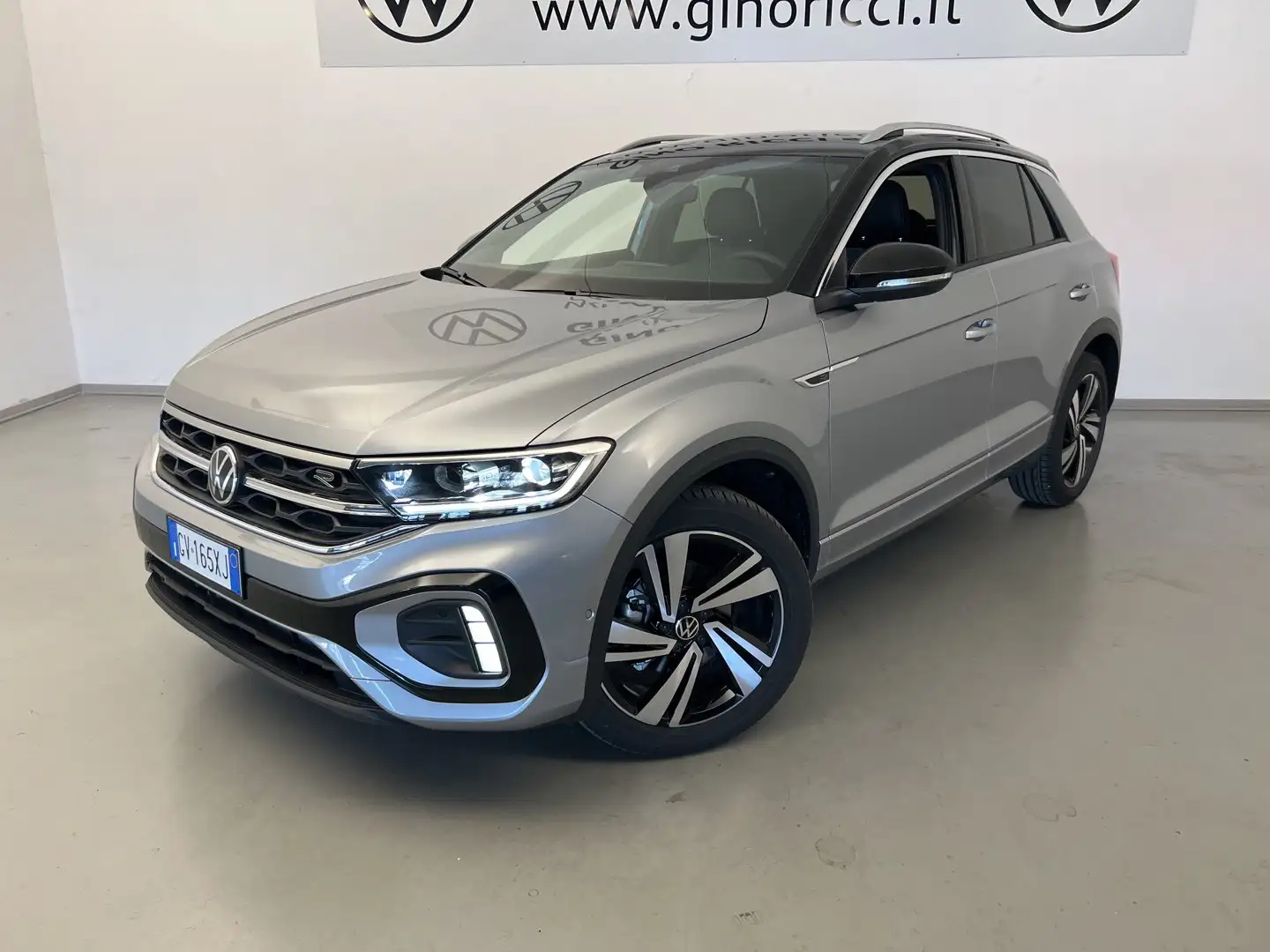 Volkswagen T-Roc 1.5 TSI ACT DSG R-Line Plus Silber - 2