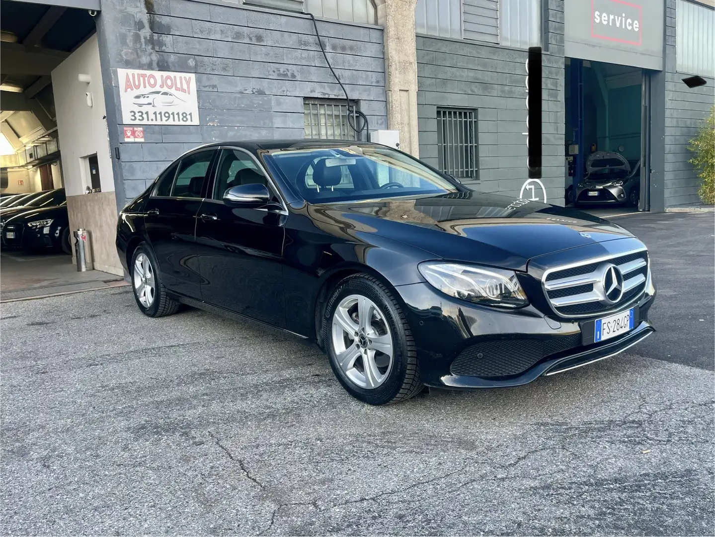 Mercedes-Benz E 200 E 200 d Avantgarde Nero - 2