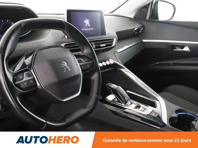 Peugeot 3008 view 11