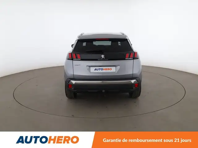 Peugeot 3008 view 5