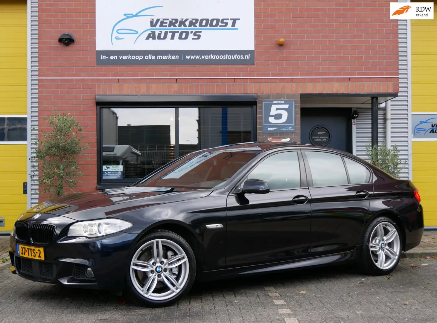 BMW 528 5-serie 528i High Executive m-pakket. schuifdak. m Schwarz - 1