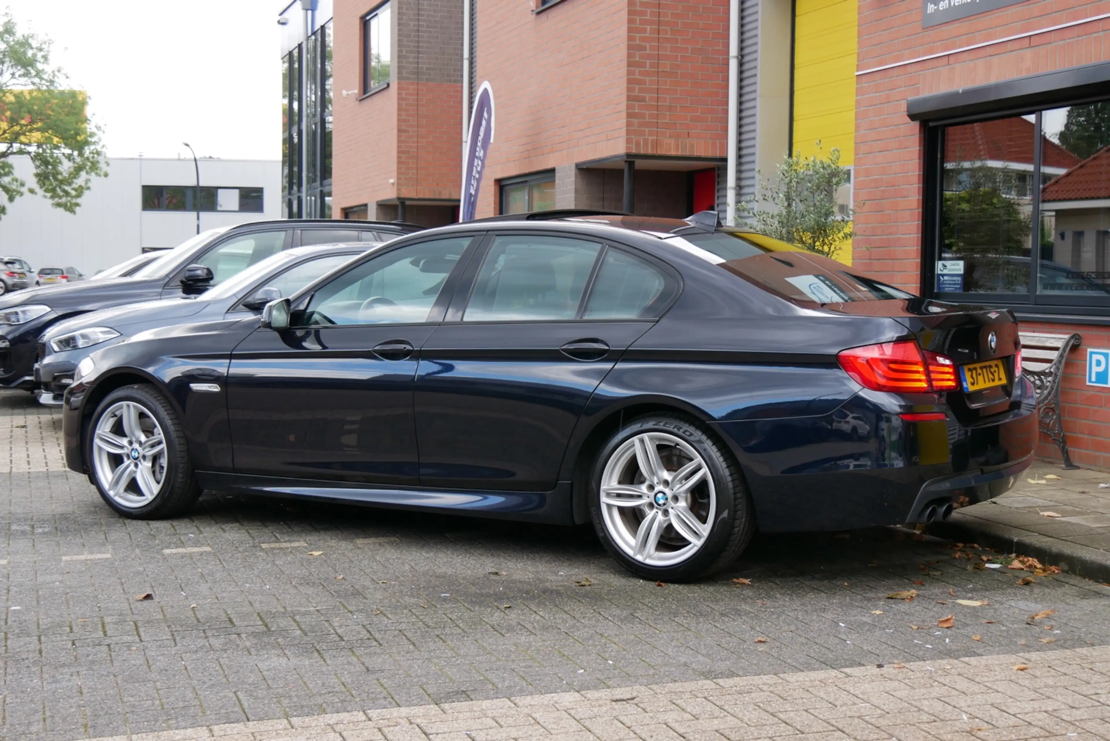 BMW 528 5-serie 528i High Executive m-pakket. schuifdak. m — photo 5