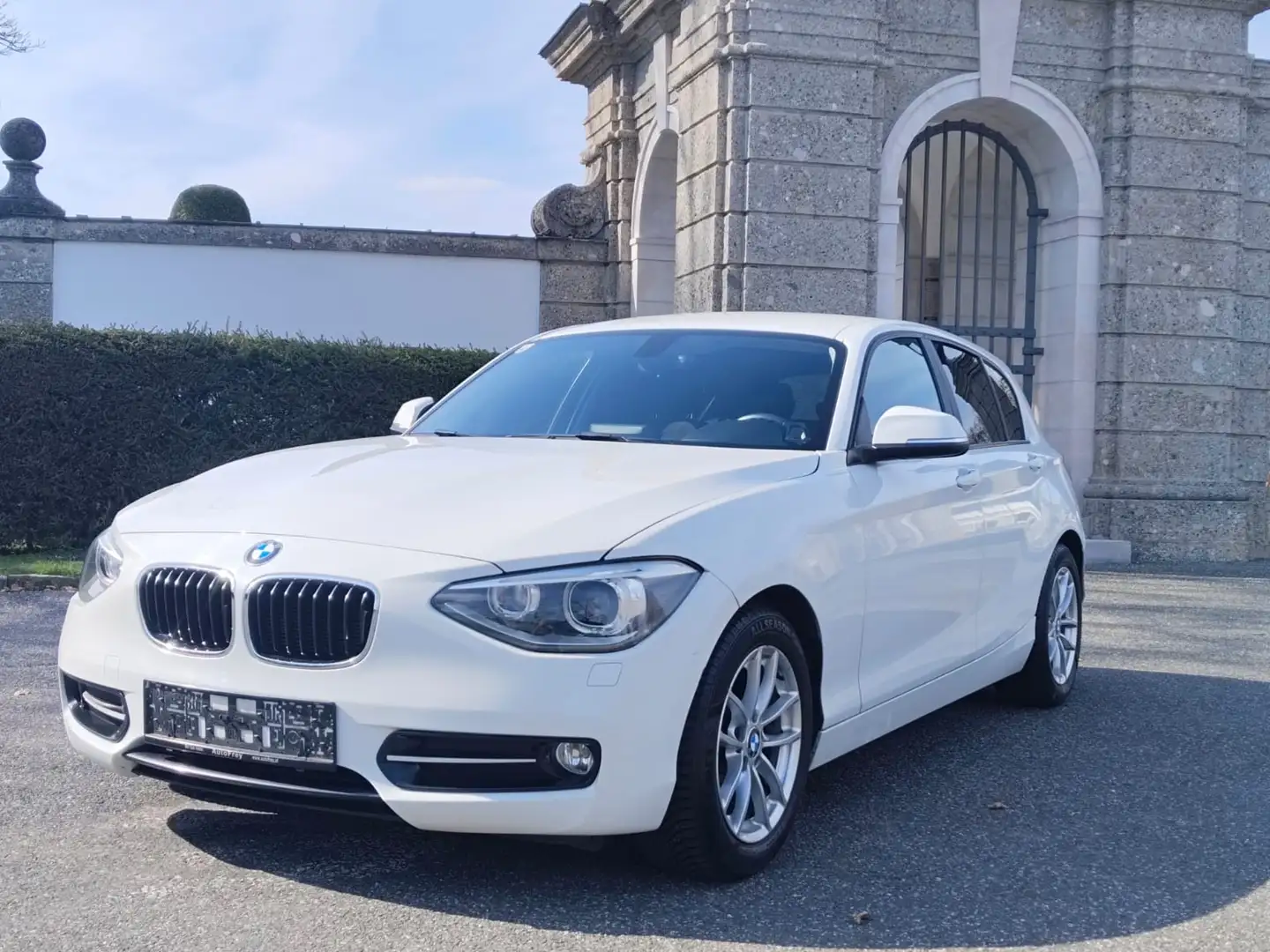 BMW 118 d *PICKERL NEU*KLIMAAUT.*PDC* Weiß - 1