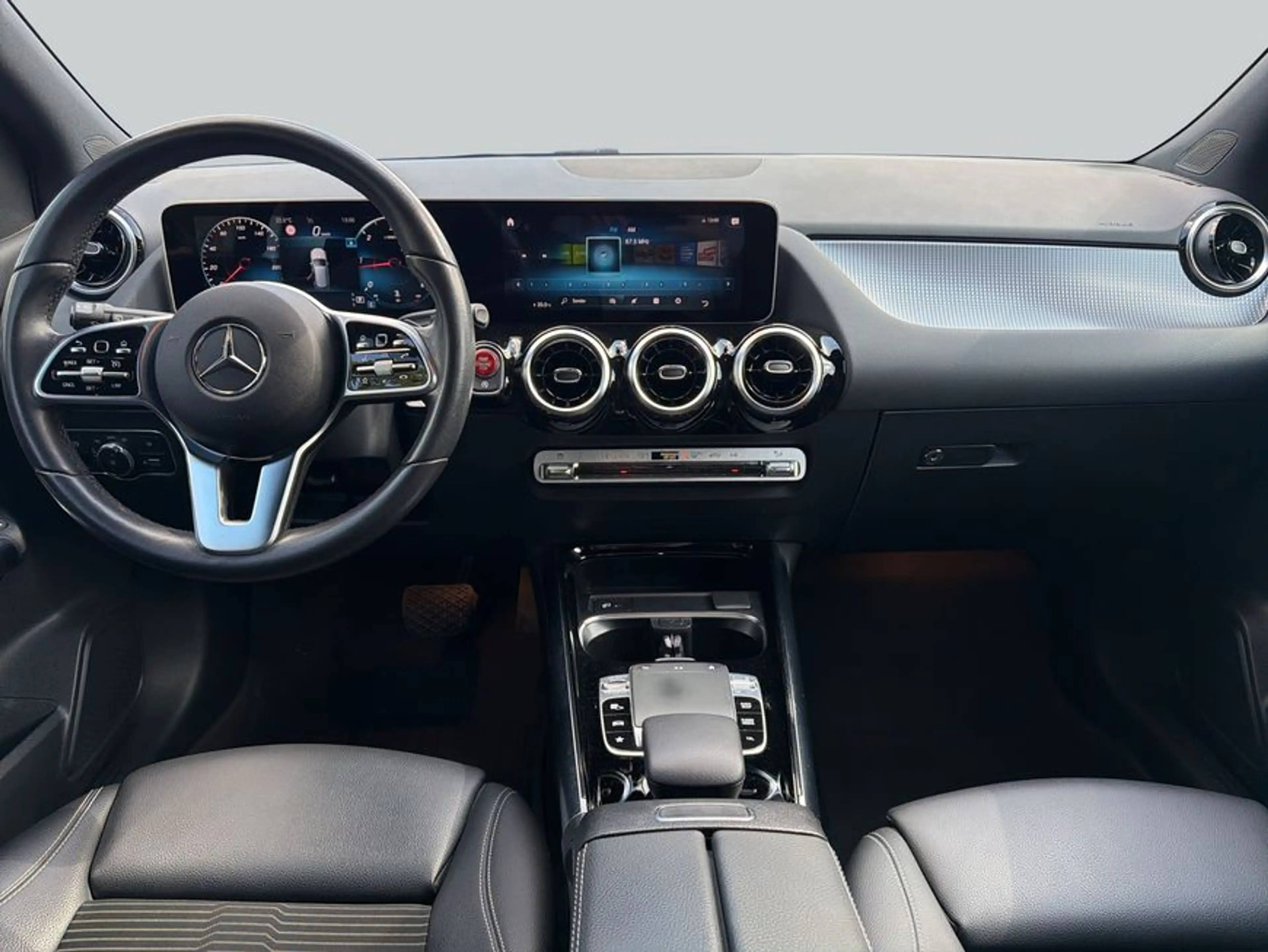 Mercedes-Benz B 220 B-Klasse — photo 13