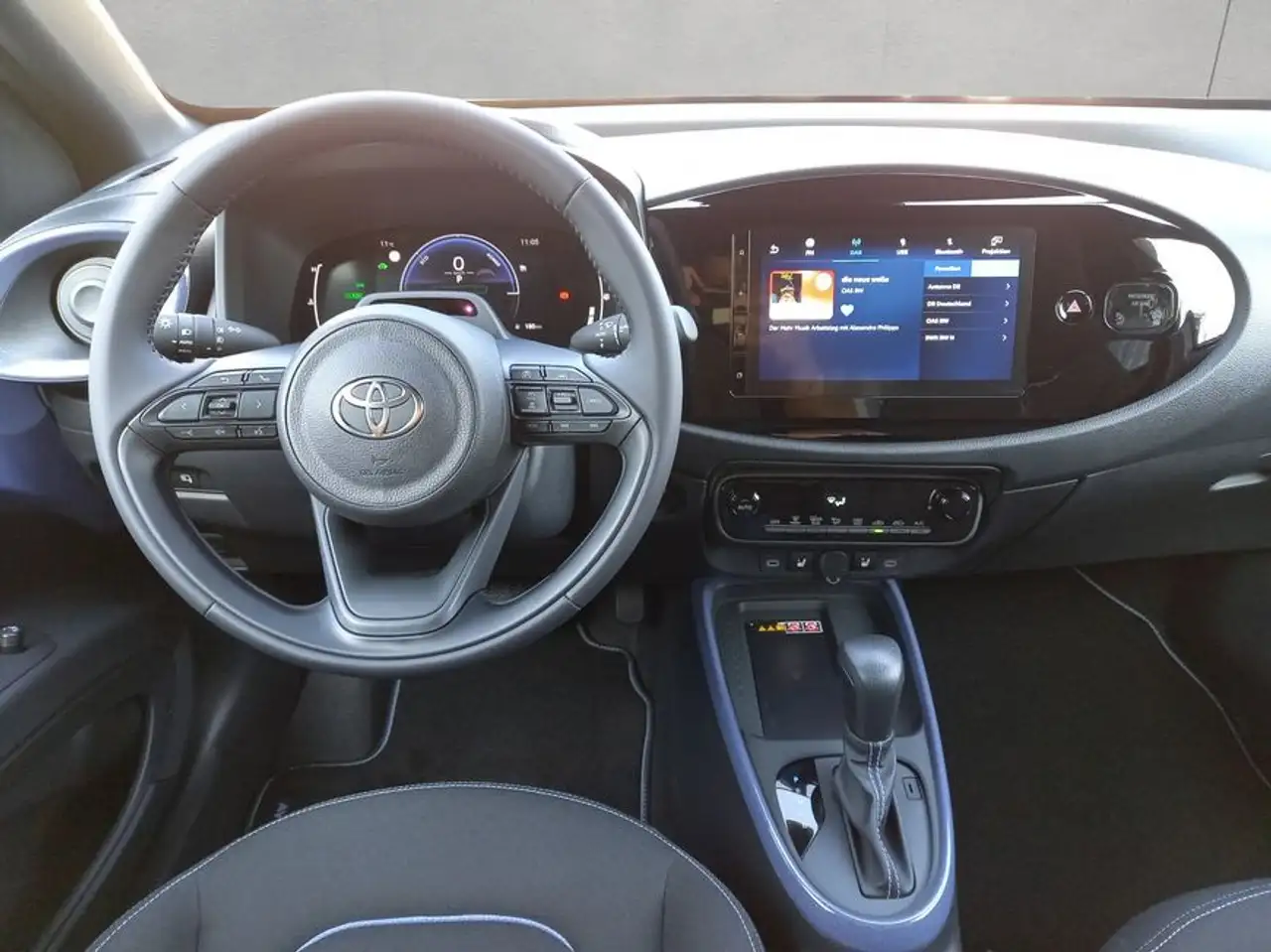 Toyota Aygo X X 1,5 Hybrid Teamplayer Sitzheizung Kamera 12