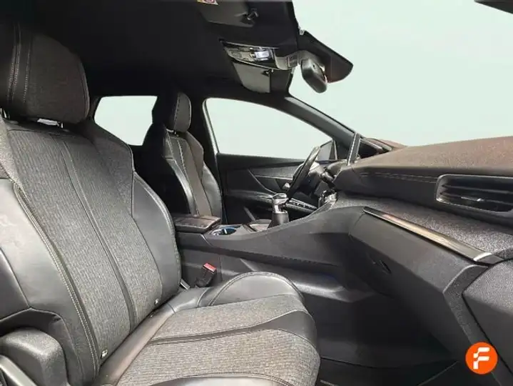 Peugeot 3008 1.2 S&S Pure Tech GT-Line 2018, foto 11