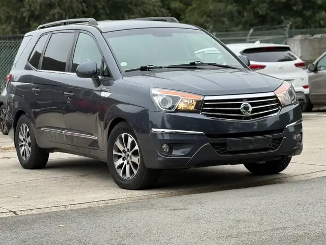 SsangYong Rodius Rodius 2.2 e-XDi220 Automatik Sapphire