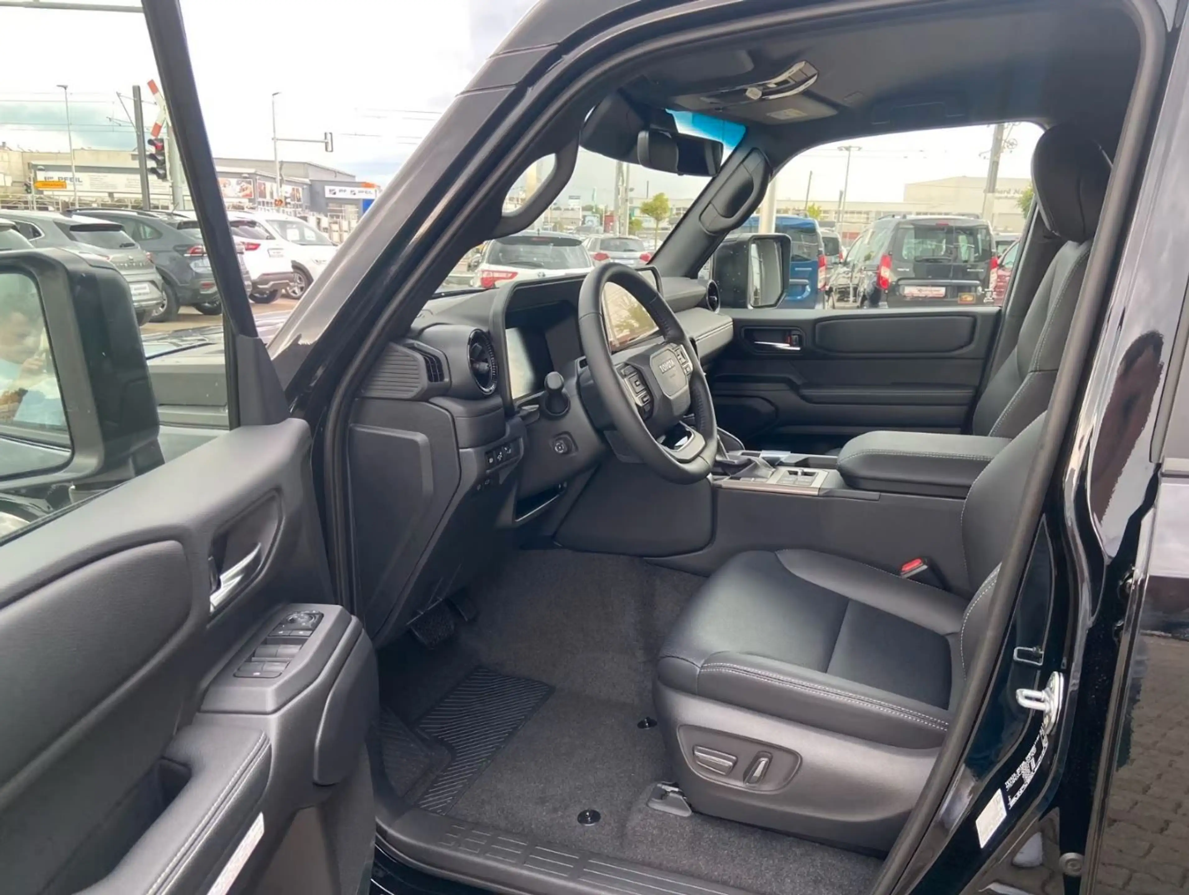 Toyota Land Cruiser 250 (Prado) Executive*Diesel/Hybrid — photo 7