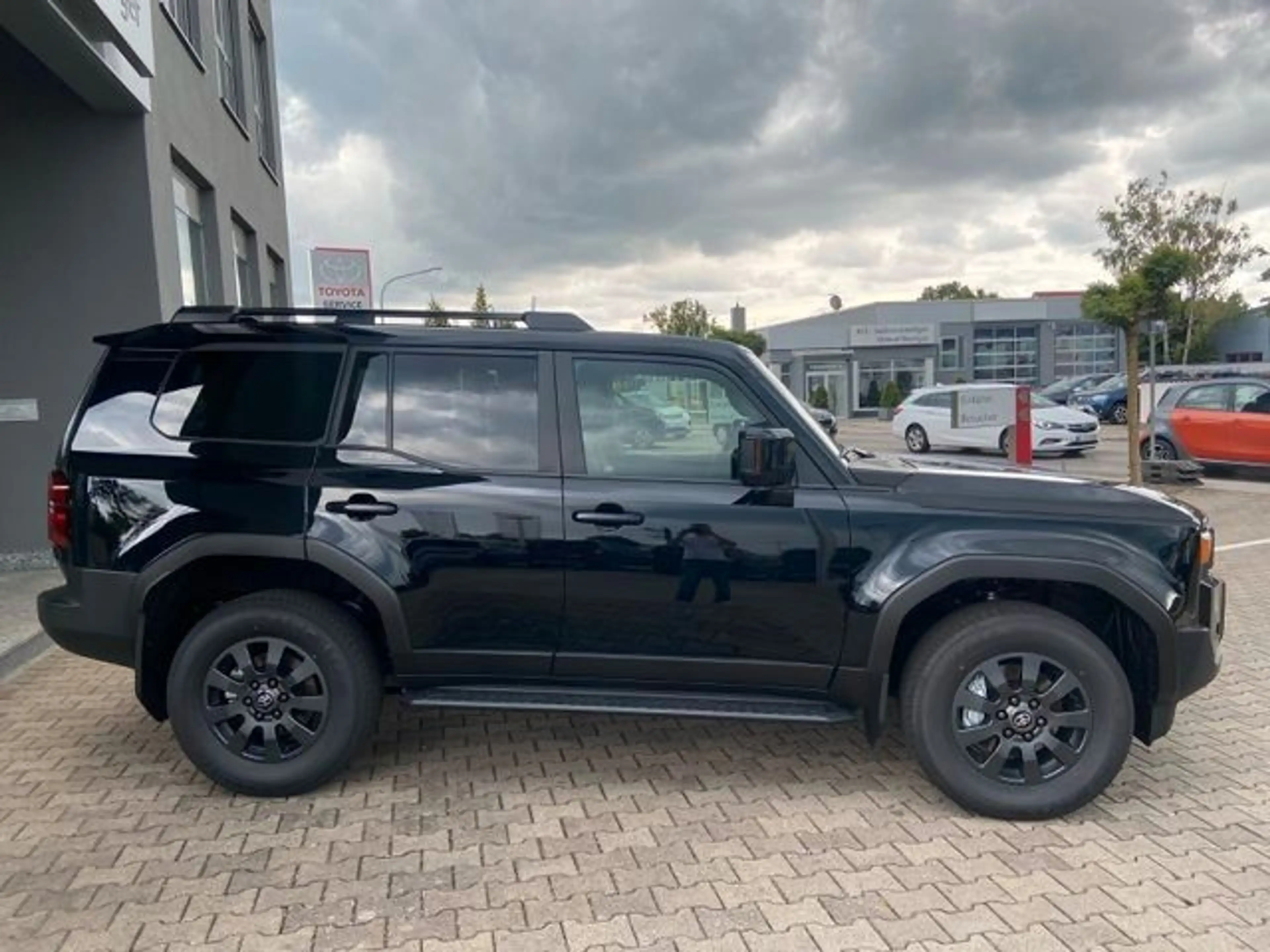 Toyota Land Cruiser 250 (Prado) Executive*Diesel/Hybrid — photo 6