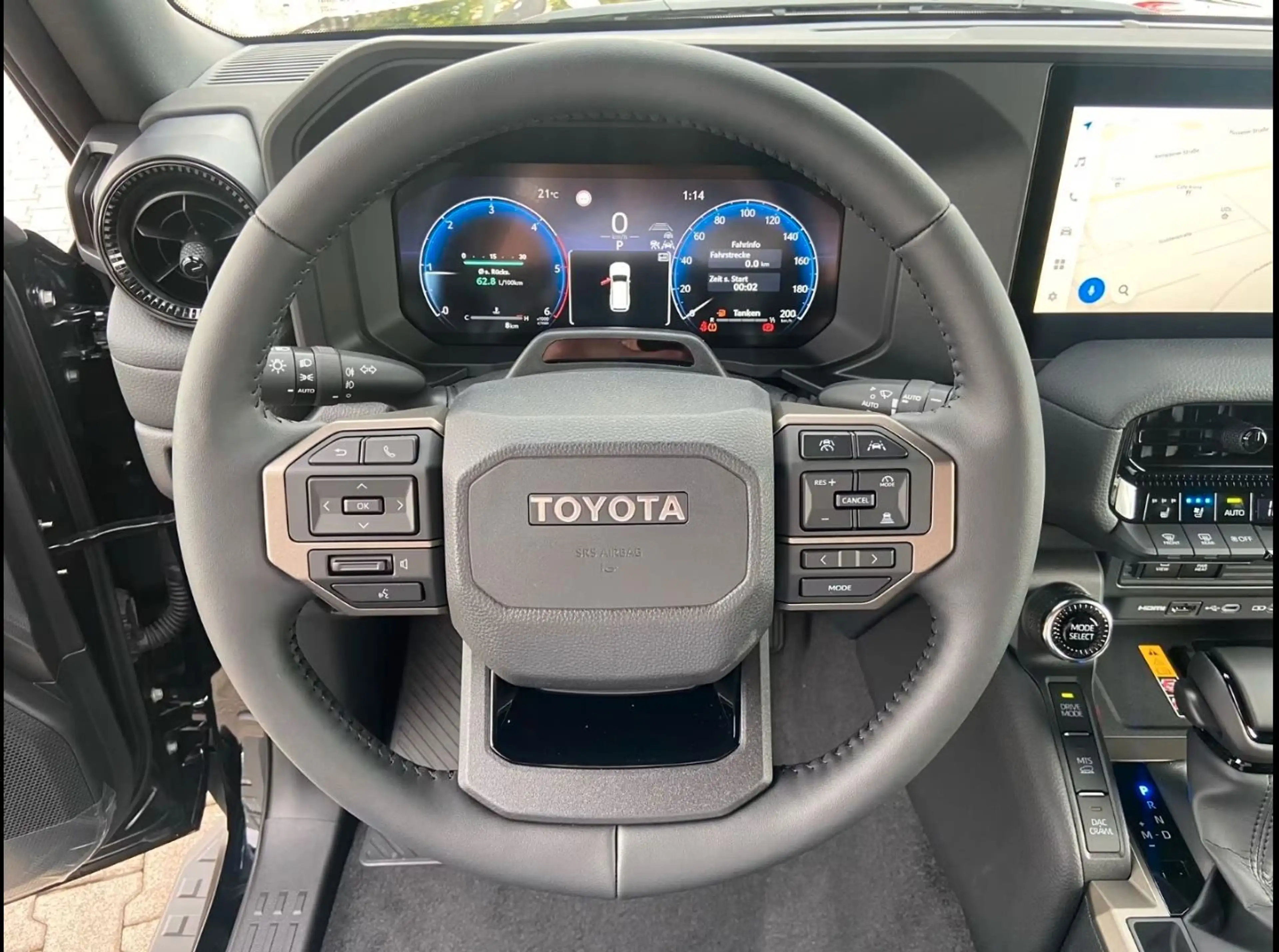 Toyota Land Cruiser 250 (Prado) Executive*Diesel/Hybrid — photo 10