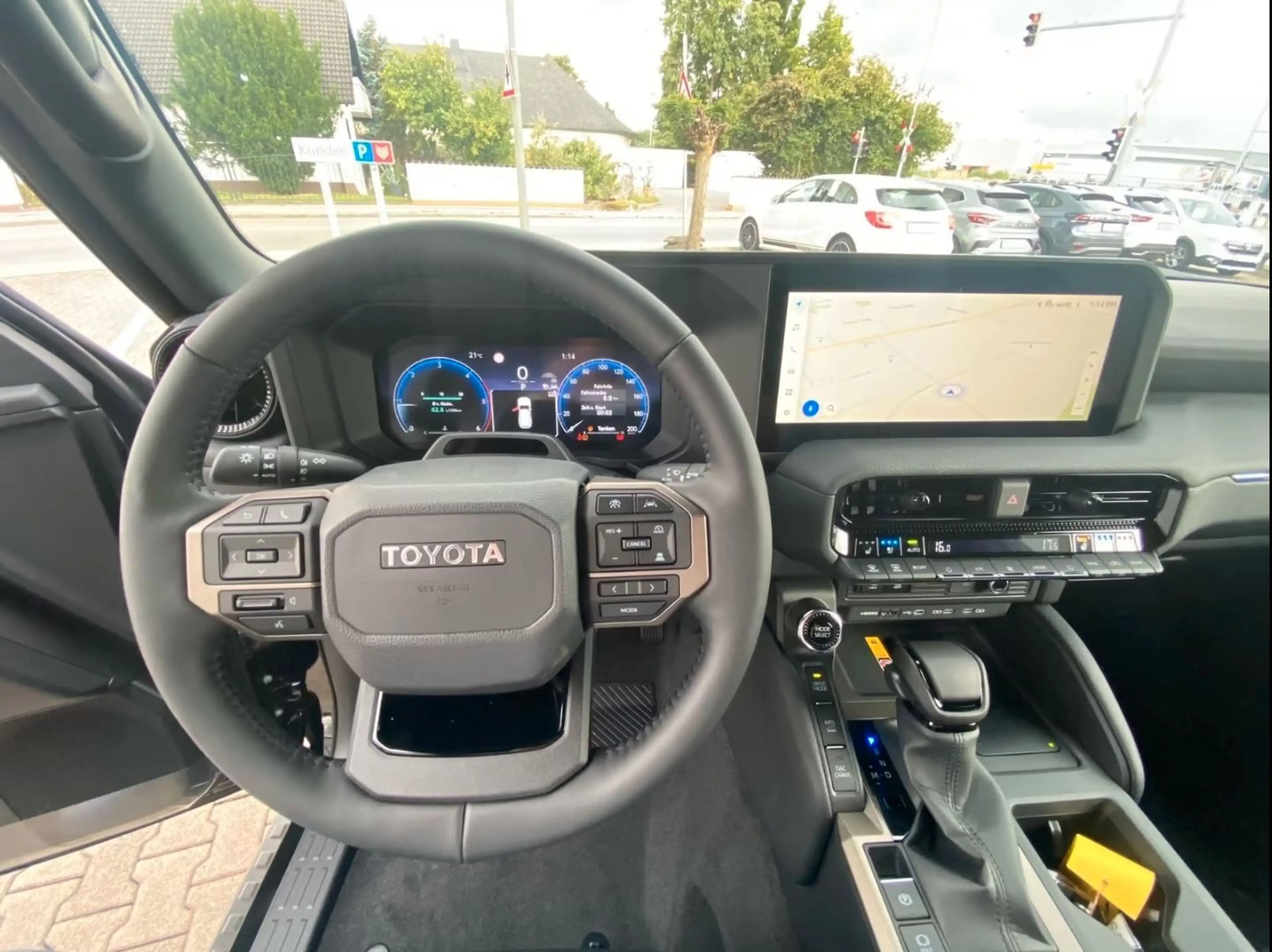 Toyota Land Cruiser 250 (Prado) Executive*Diesel/Hybrid — photo 9