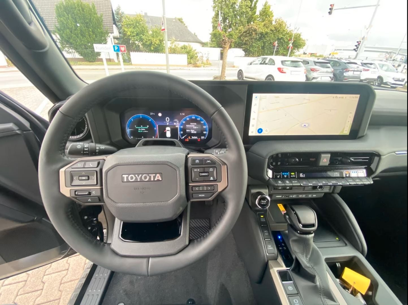 Toyota Land Cruiser 250 (Prado) Executive*Diesel/Hybrid — photo 9