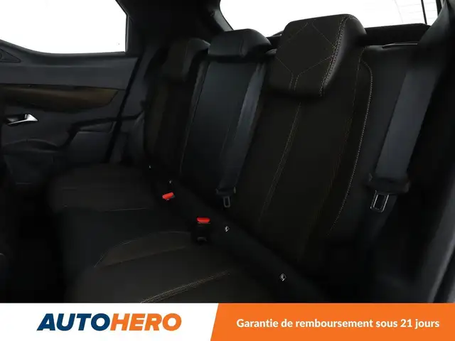 DS Automobiles DS 3 Crossback view 14