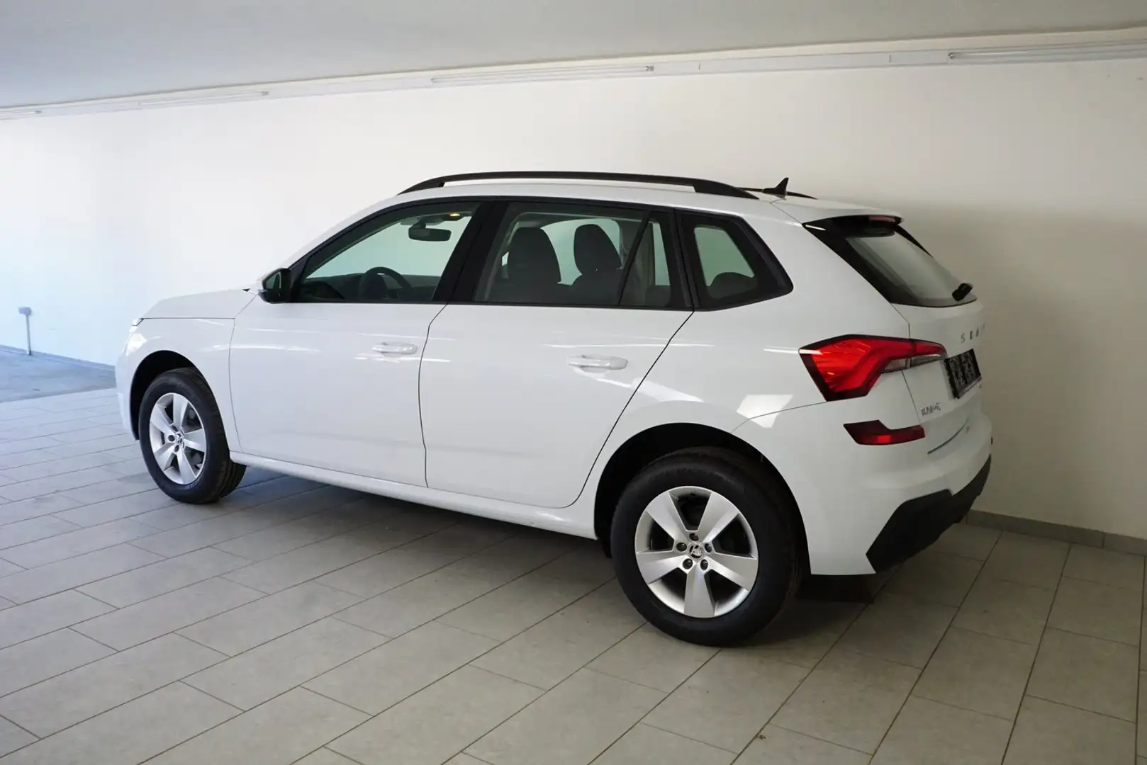 Skoda Kamiq Essence TSI Weiß - 2