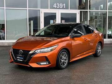 SR - Blind Spot Warning & Heated Steering Wheel