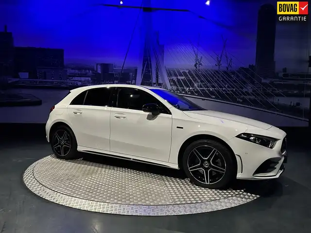 Mercedes-Benz A 250 e Premium *Led*Sfeerlicht*Appconnect*