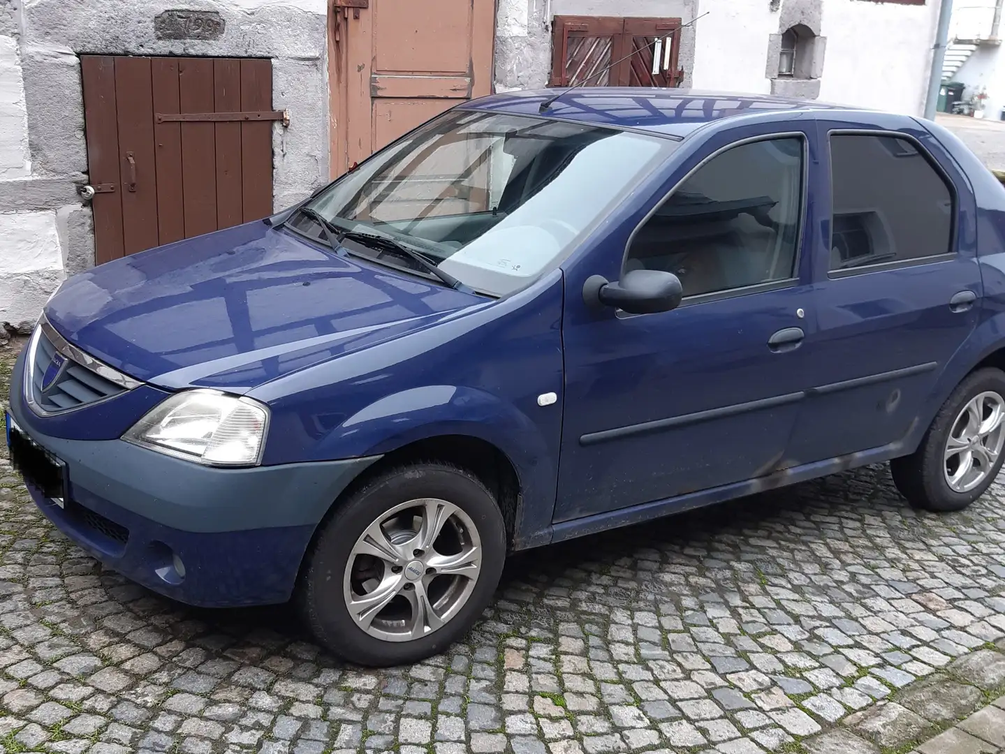 Dacia Logan Logan 1.6 Laureate Blau - 1