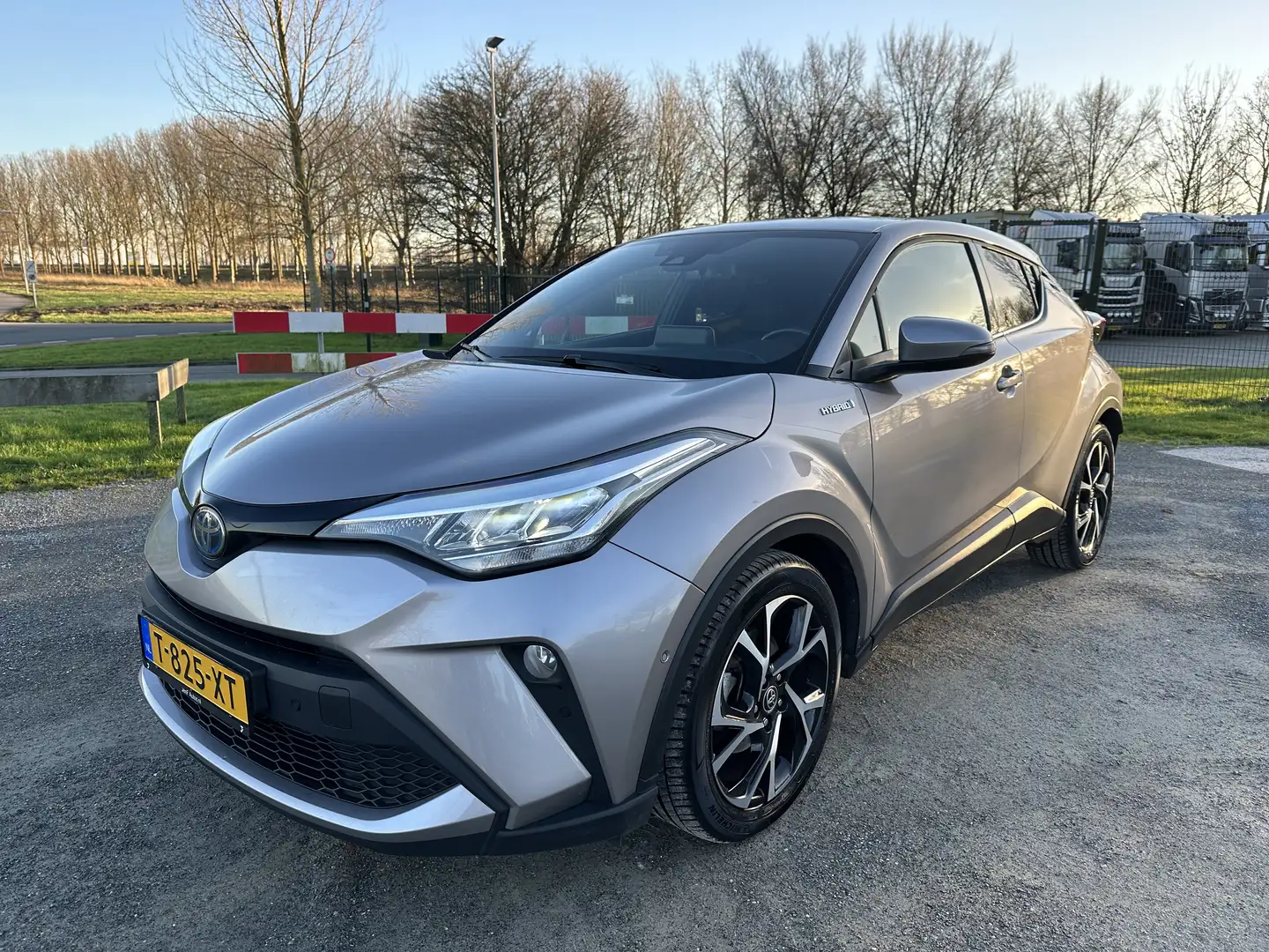 Toyota C-HR 2.0 Hybride | Germany Style Grijs - 1