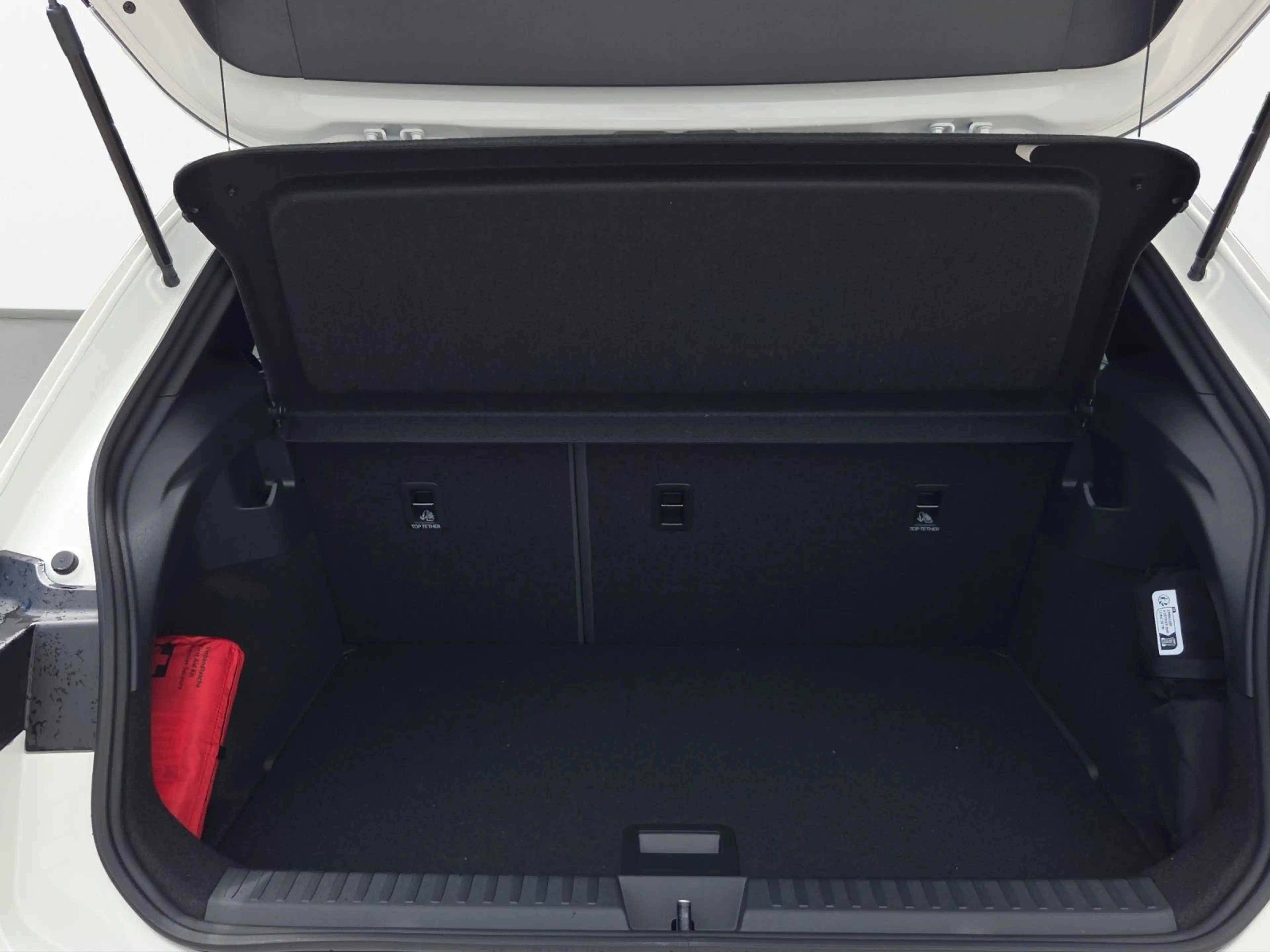 Volkswagen ID. Polo 52 KW/H Style NAV*APP*LED*LM*ACC* — photo 13