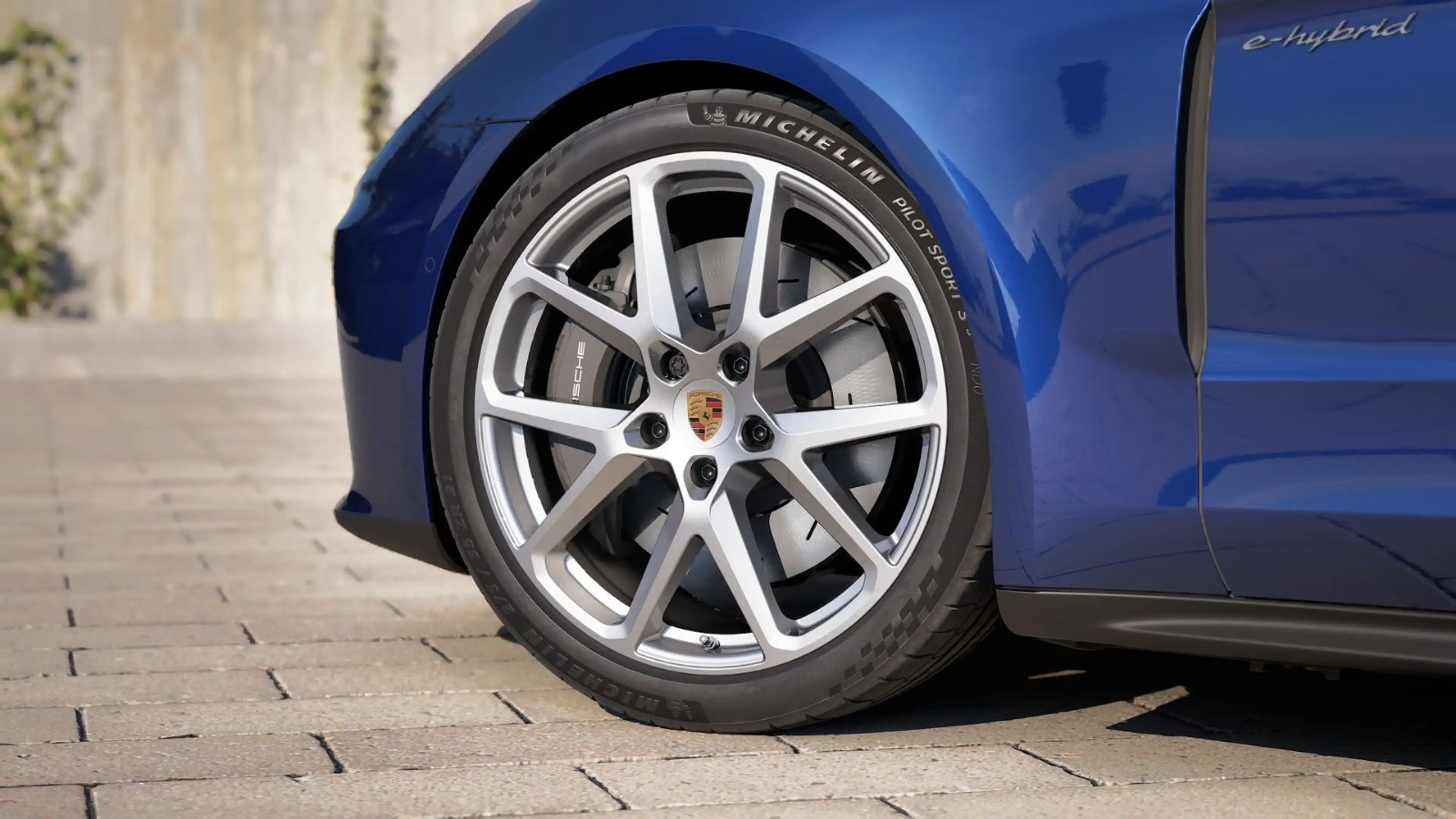 Porsche Panamera 4 E-Hybrid | Sportabgas | InnoDrive | — photo 3