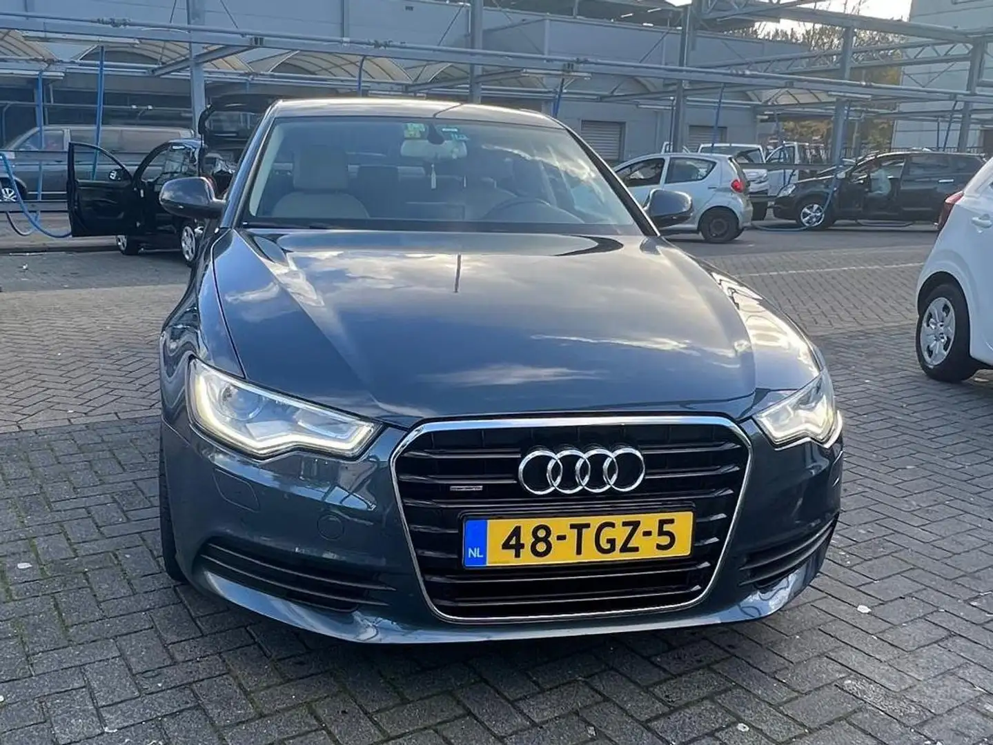 Audi A6 Blauw - 1