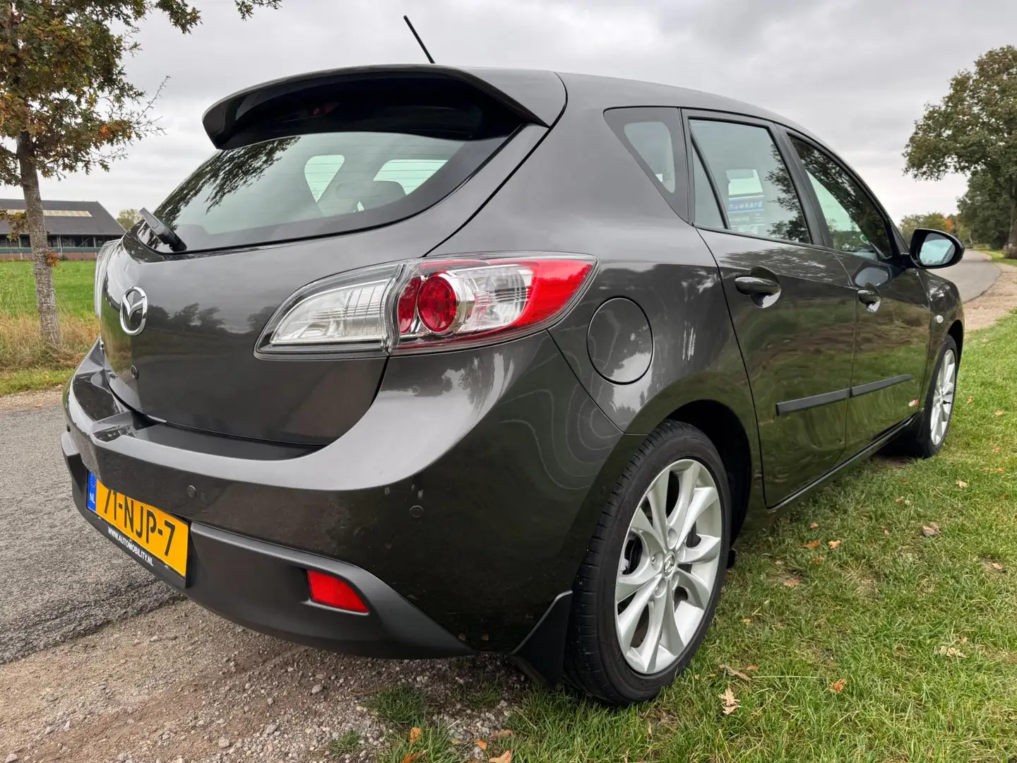 Mazda 3 1.6 GT-M Line compleet onderhouden, trekhaak Gris - 2