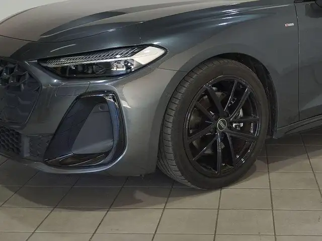 Audi A5 view 6