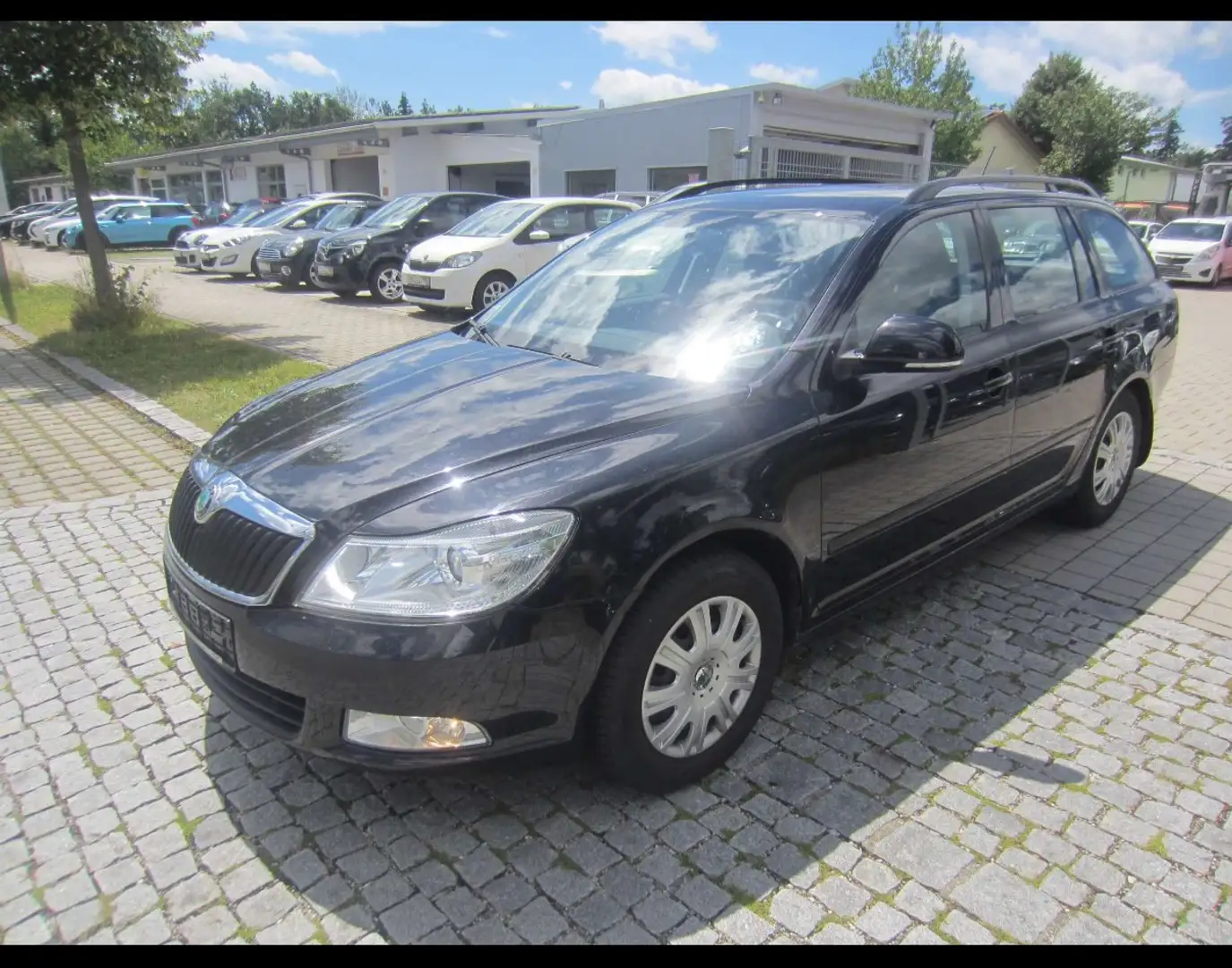 Skoda Octavia Ambiente - Schwarz - 1