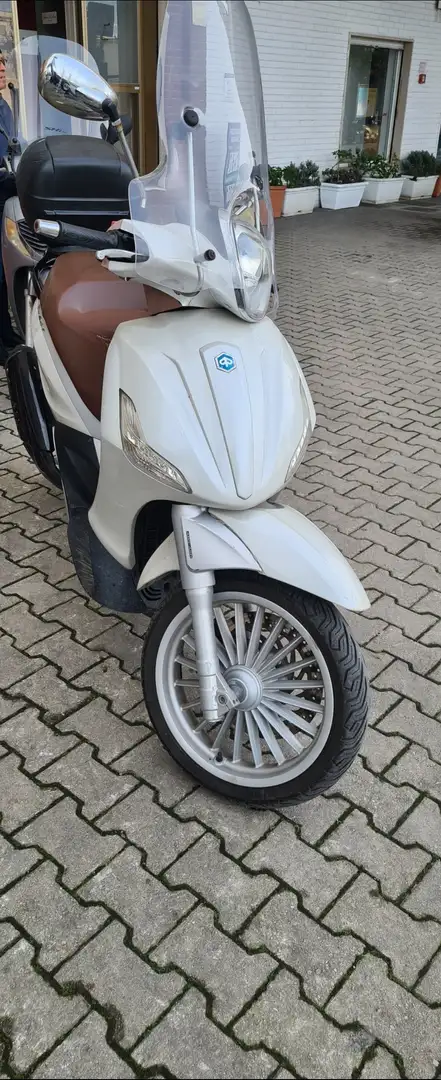 Piaggio Beverly 300 Led abs/asr Alb - 1