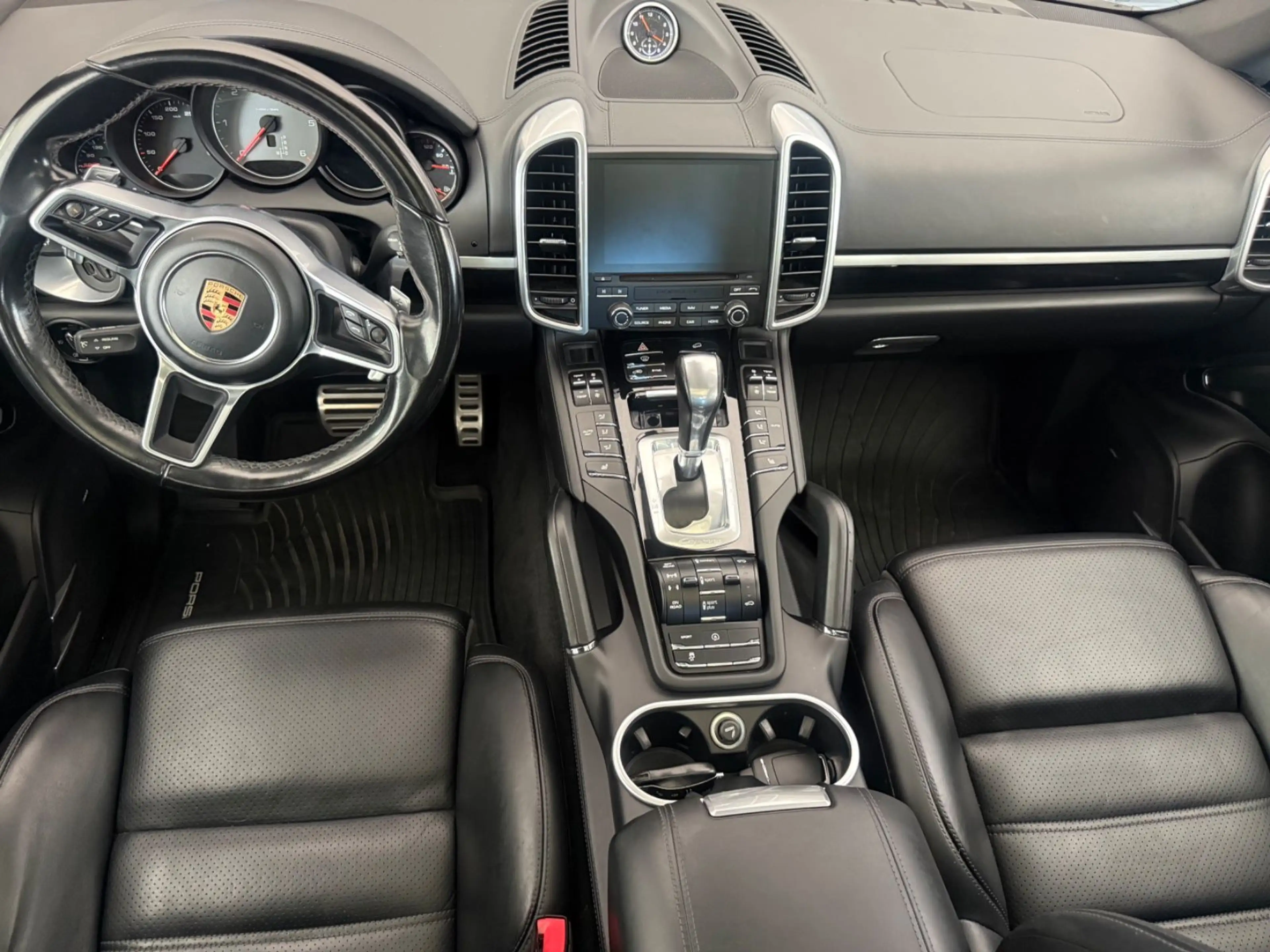 Porsche Cayenne S Diesel - Approved- Luft- Pano- 21 Zoll — photo 14
