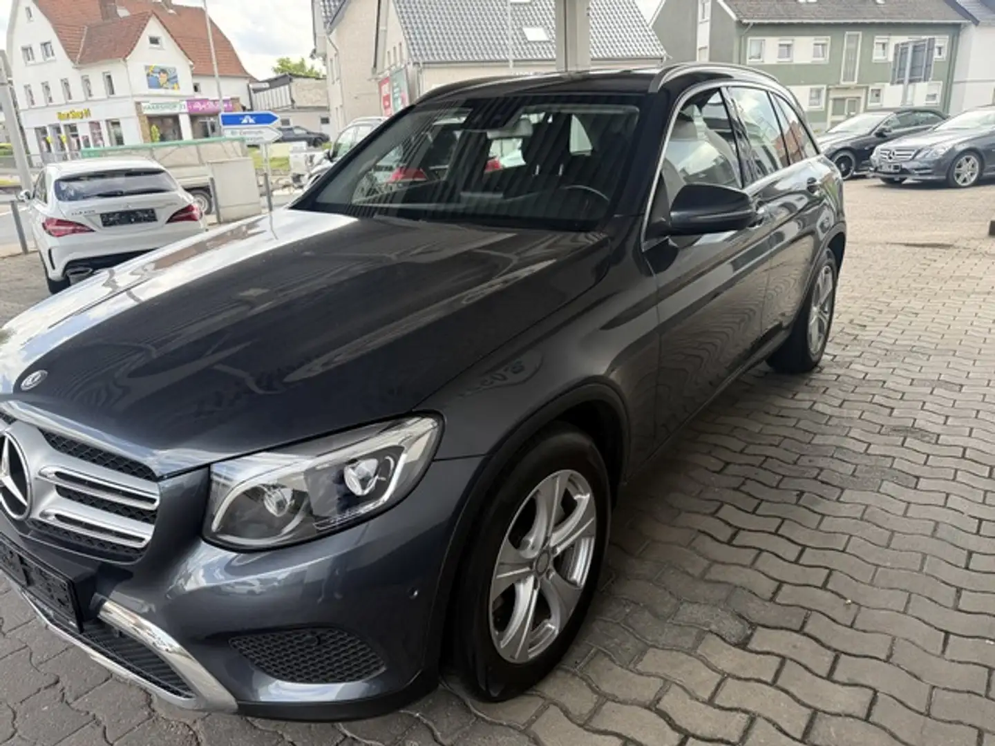 Mercedes-Benz GLC 220 d Edition E-AHK Navi LED E-Klappe - 1