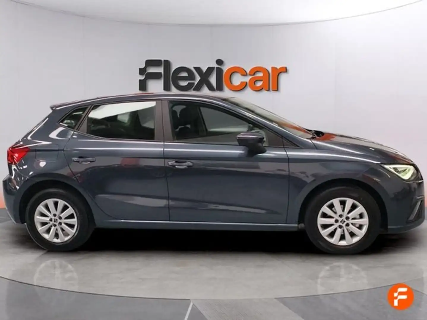 SEAT Ibiza 1.0 MPI S&S Reference Salta 80 Gris - 2