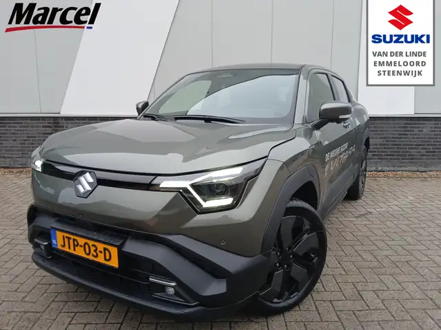 Suzuki Vitara e Style 61 kWh INFINITY speaker Pano Dode hoek det