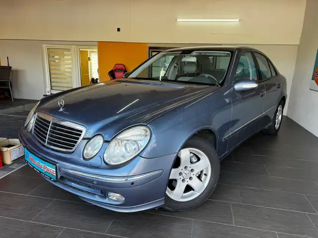 Mercedes-Benz E 320 E 320 Avantgarde VOLLLEDER Klimaautomatik Sitzheizung Tempomat