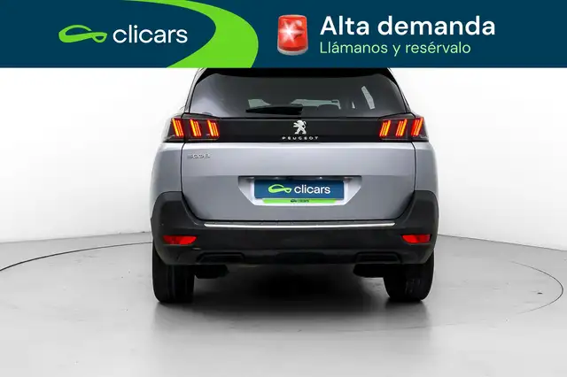 Peugeot 5008 view 4